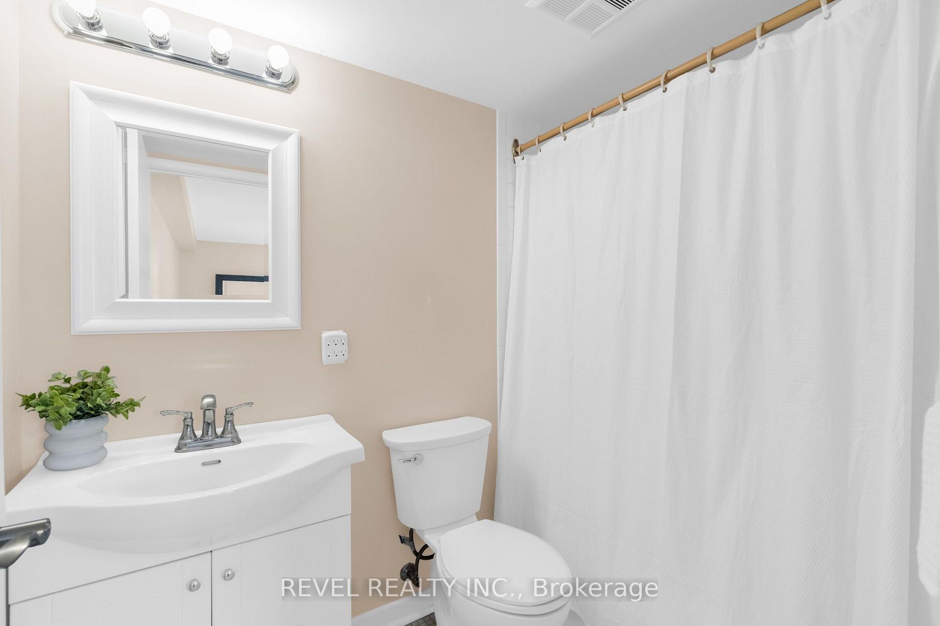 Photo 18 of Unit 305, 181 Collier Street, Barrie, North Shore — HOMEH