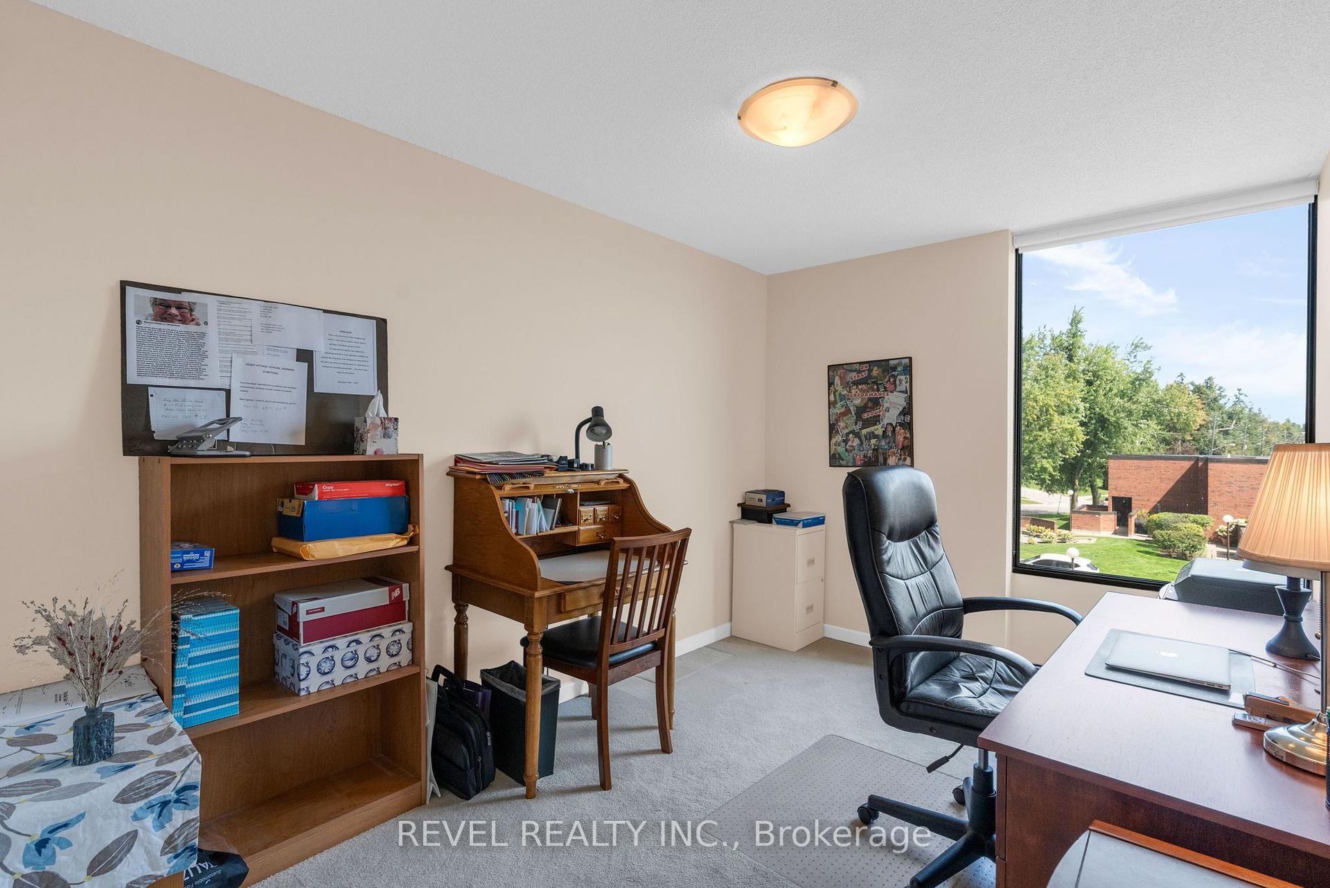 Photo 19 of Unit 305, 181 Collier Street, Barrie, North Shore — HOMEH