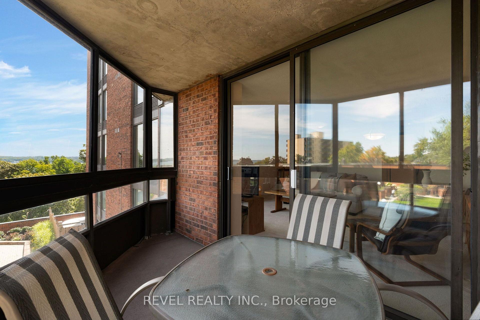 Photo 23 of Unit 305, 181 Collier Street, Barrie, North Shore — HOMEH