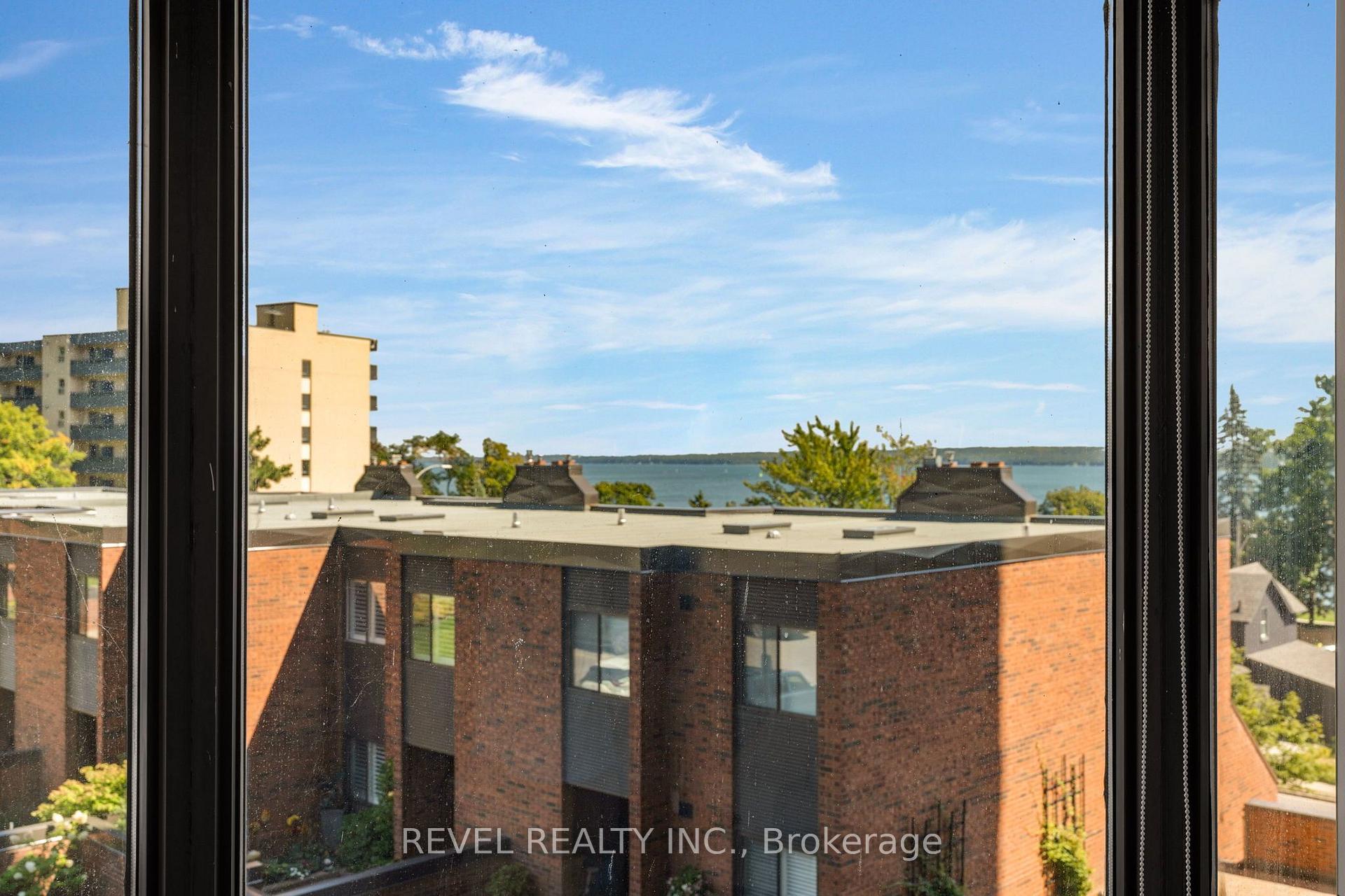 Photo 24 of Unit 305, 181 Collier Street, Barrie, North Shore — HOMEH