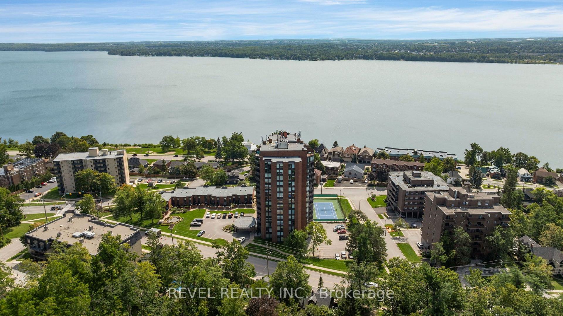 Photo 37 of Unit 305, 181 Collier Street, Barrie, North Shore — HOMEH