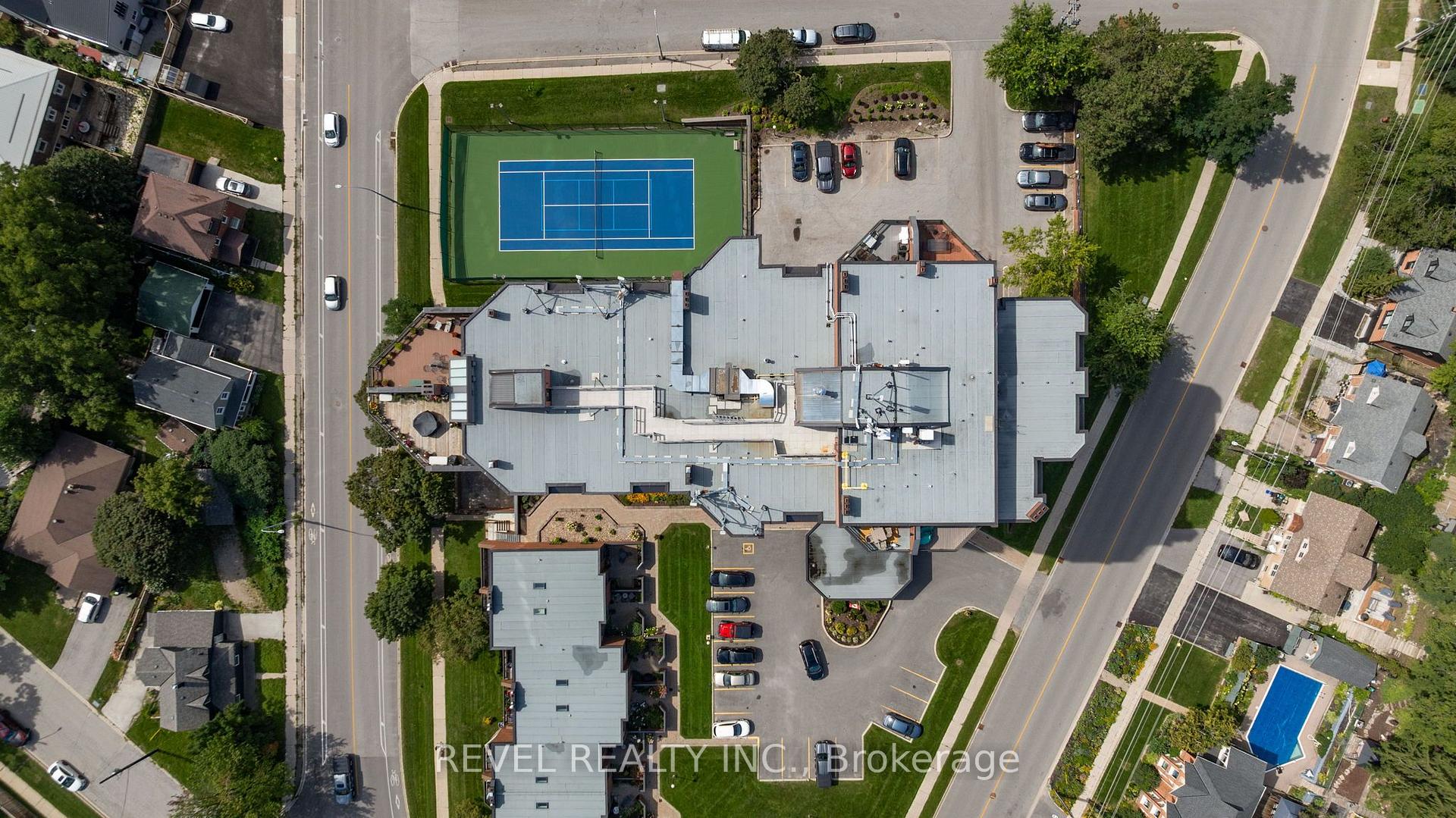 Photo 42 of Unit 305, 181 Collier Street, Barrie, North Shore — HOMEH