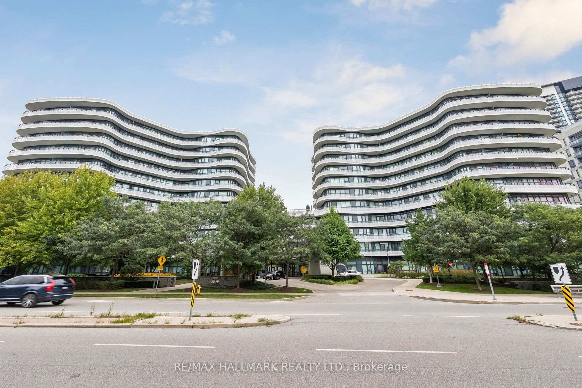 Photo 2 of Unit 924, 99 The Donway, North York, Banbury-Don Mills — HOMEH