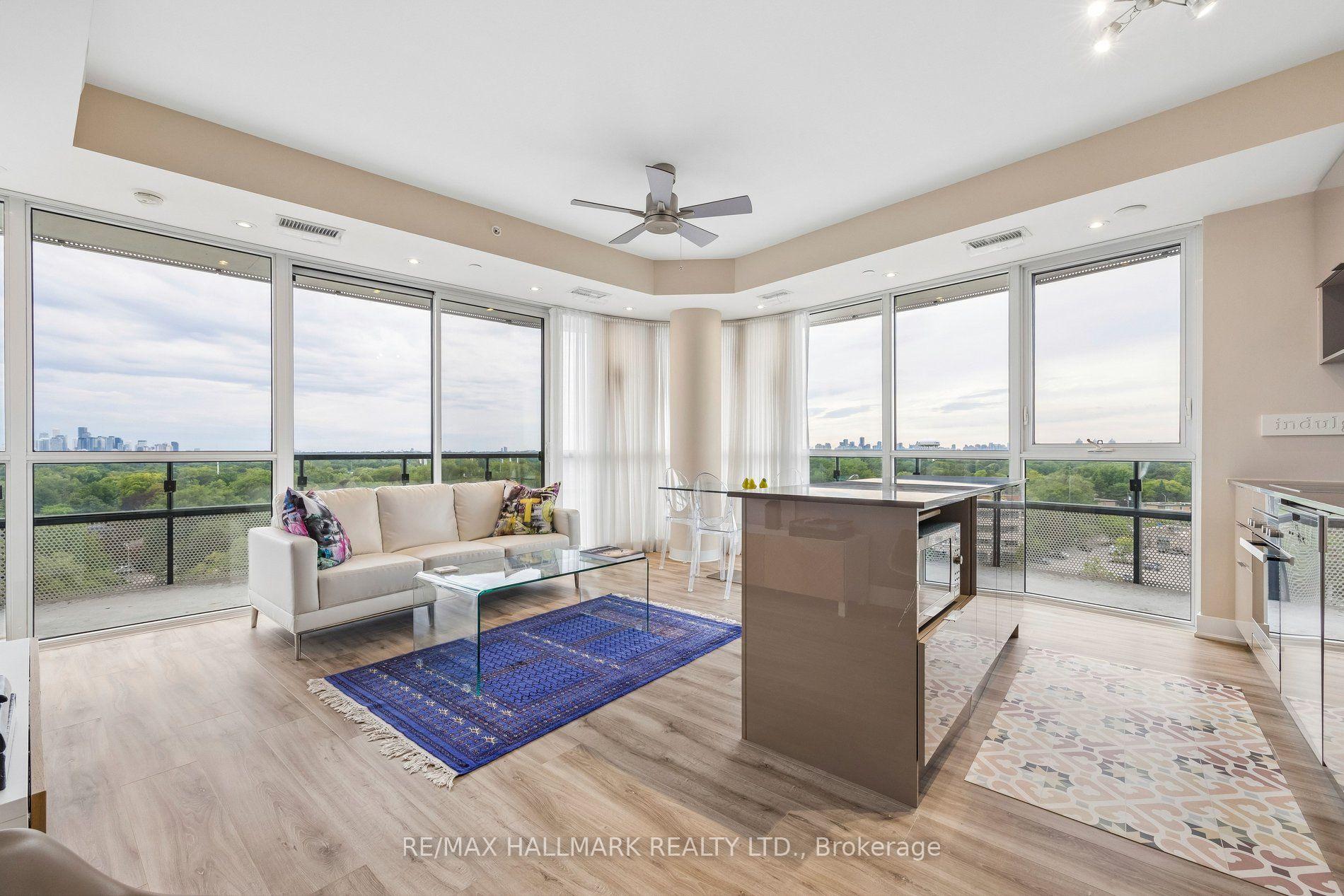 Photo 5 of Unit 924, 99 The Donway, North York, Banbury-Don Mills — HOMEH