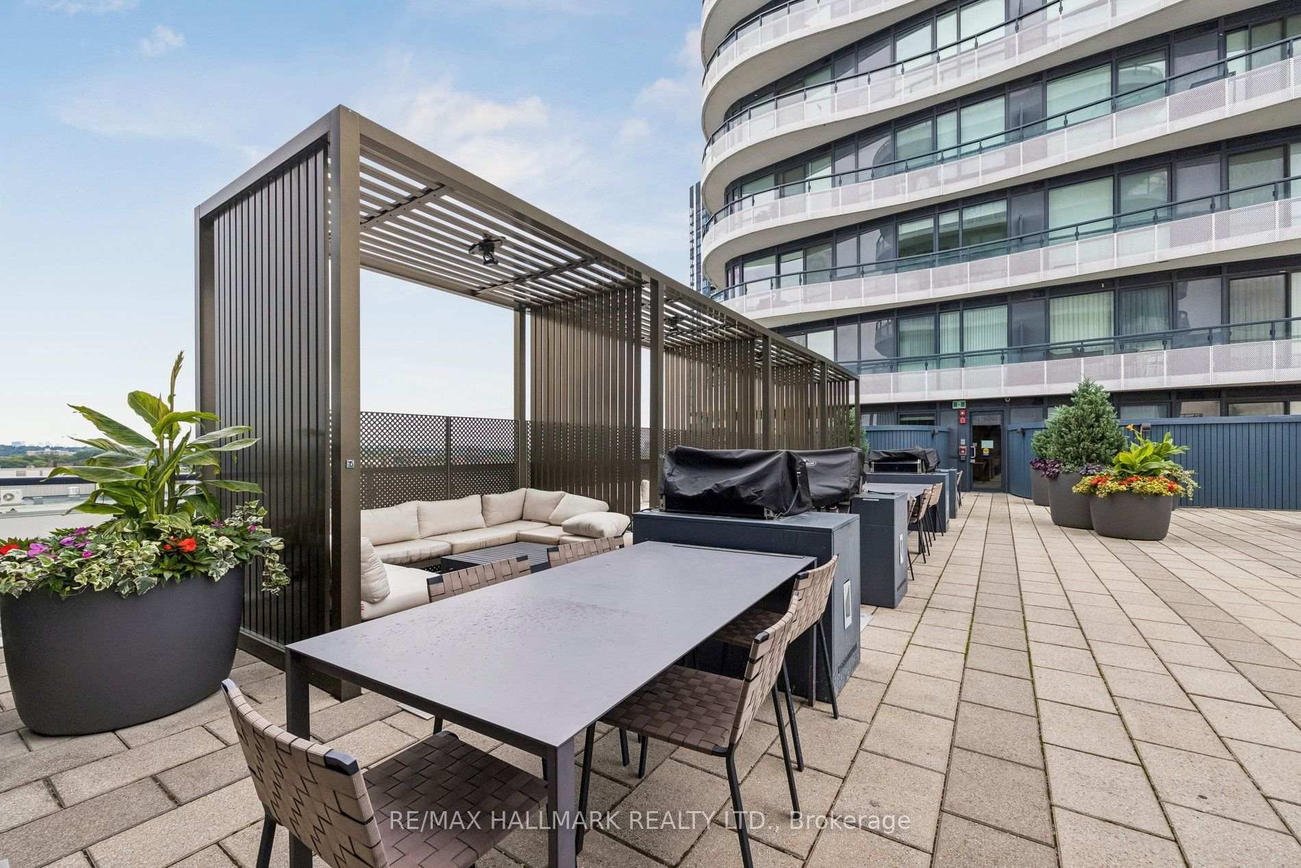 Photo 24 of Unit 924, 99 The Donway, North York, Banbury-Don Mills — HOMEH