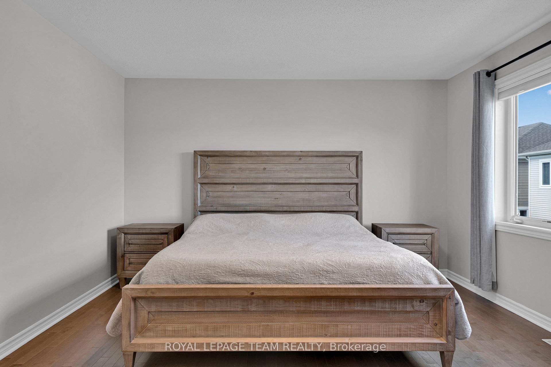 Photo 22 of 521 Loury Row, Ottawa, Chapel Hill South - Orleans Village — HOMEH