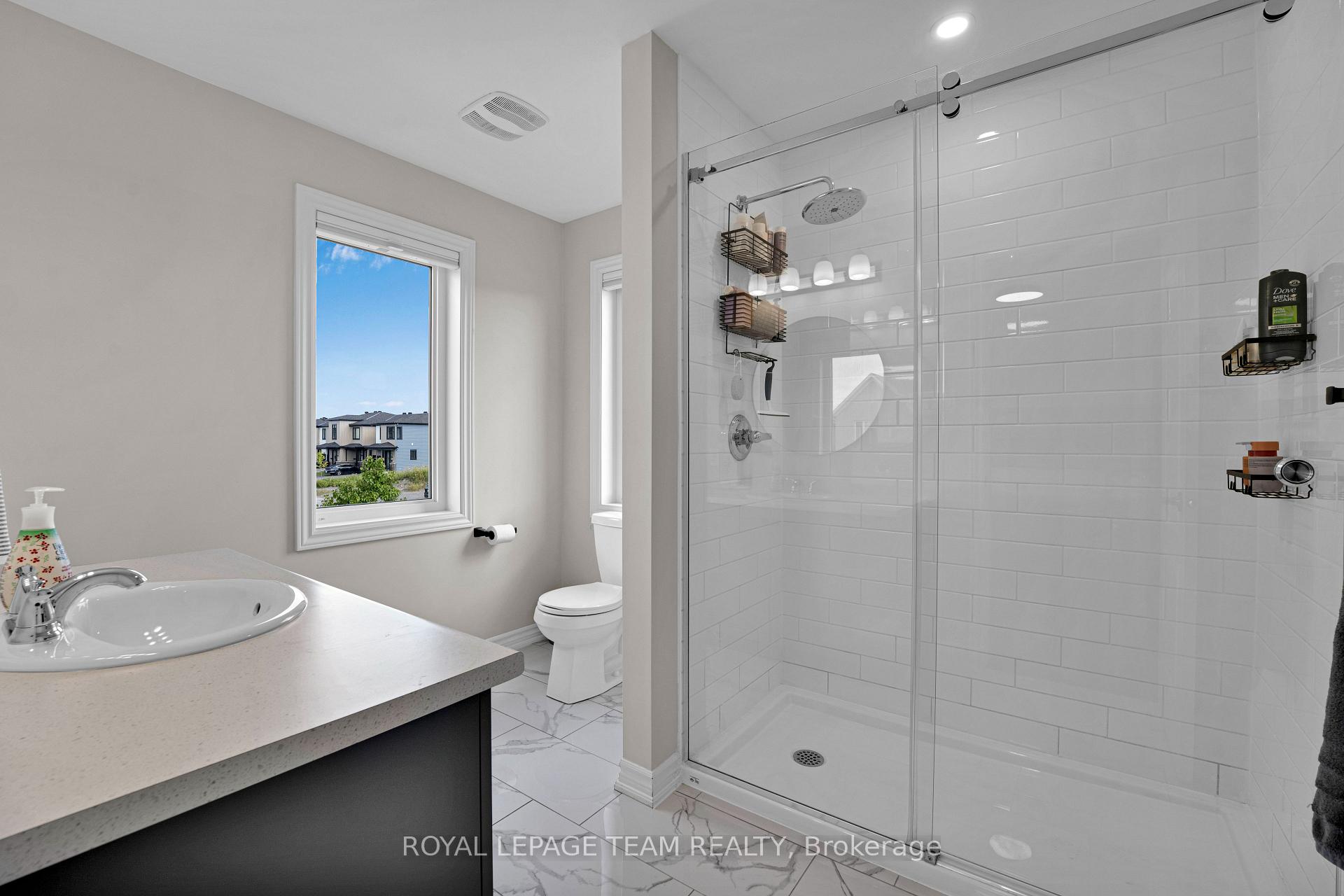Photo 25 of 521 Loury Row, Ottawa, Chapel Hill South - Orleans Village — HOMEH