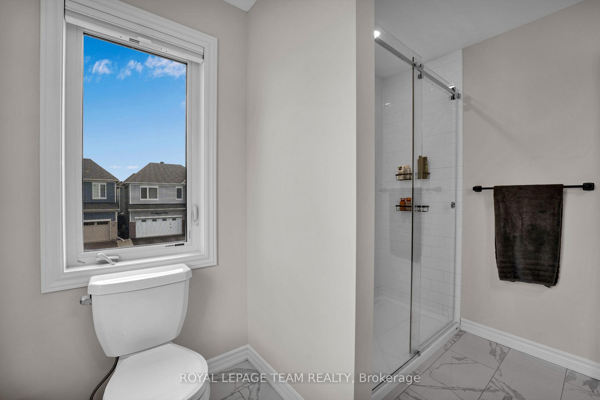 Photo 27 of 521 Loury Row, Ottawa, Chapel Hill South - Orleans Village — HOMEH