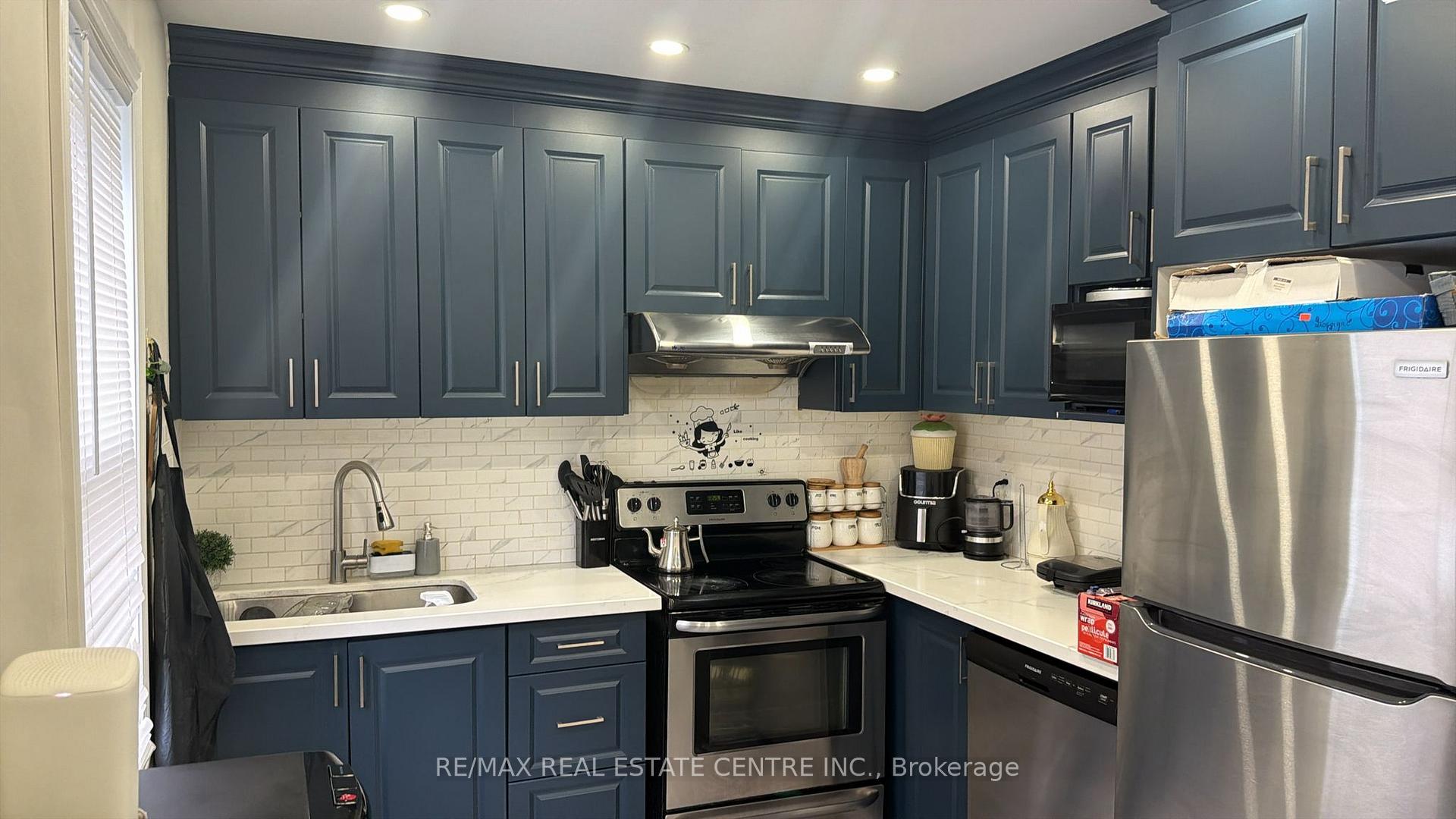 Photo 20 of Unit Upper, 15 Chelsea Road, Kitchener, Heritage Park - Kitchener — HOMEH