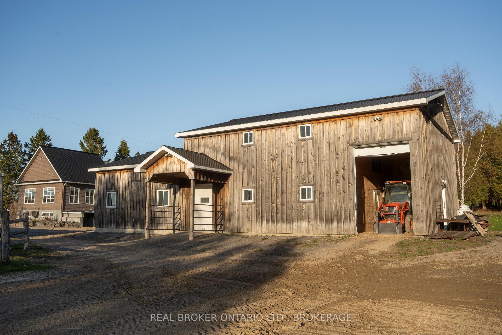 Photo 4 of 1850 Ridge Road W, Champlain, Champlain Twp — HOMEH