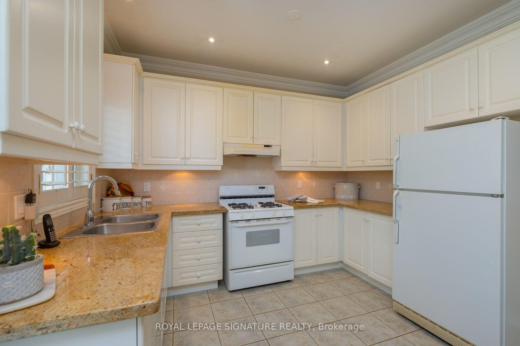 Photo 9 of 1519 Napanee Road, Pickering, Amberlea — HOMEH