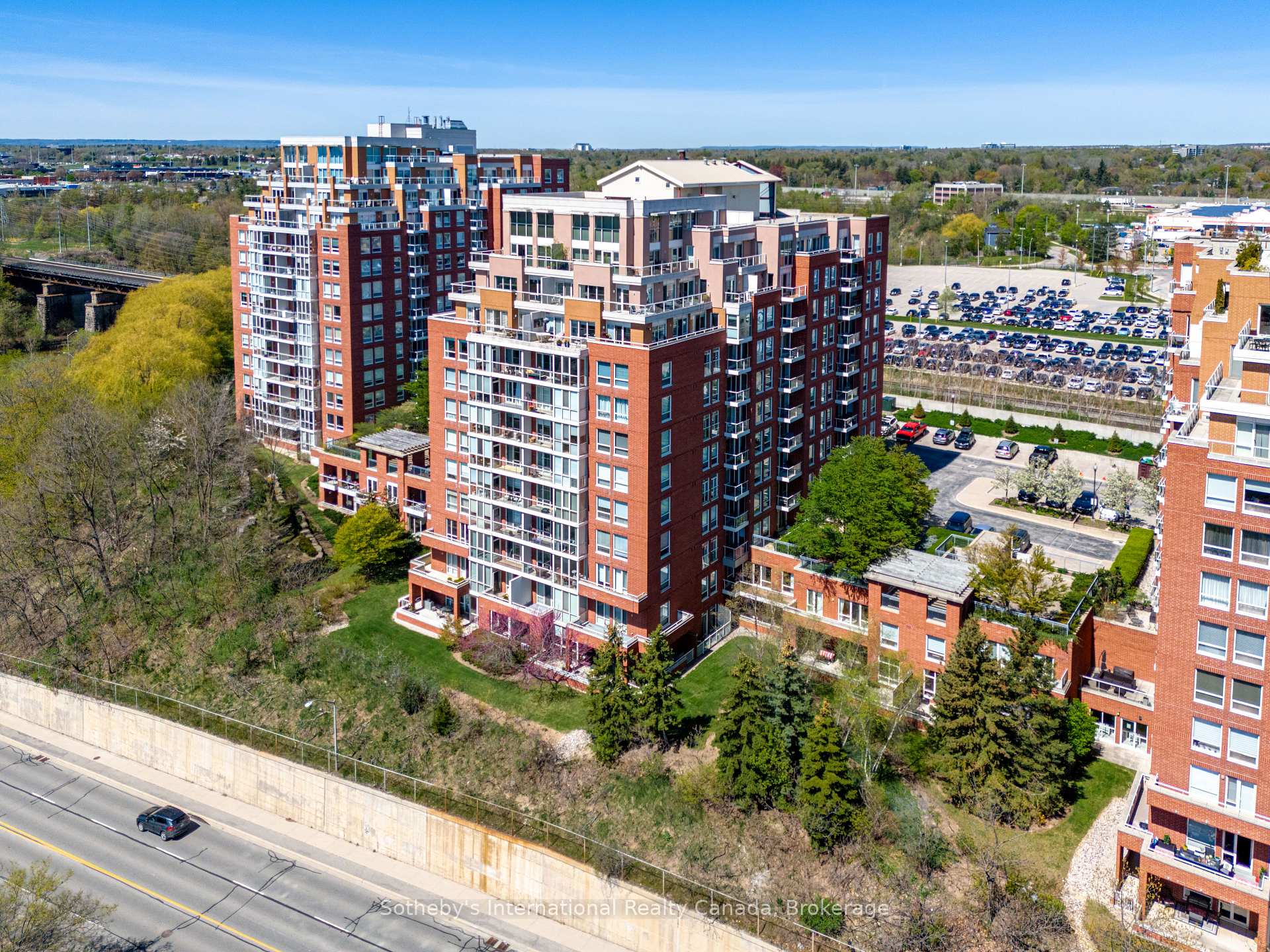 Photo 3 of Unit 105, 50 Old Mill Road, Oakville, Old Oakville — HOMEH