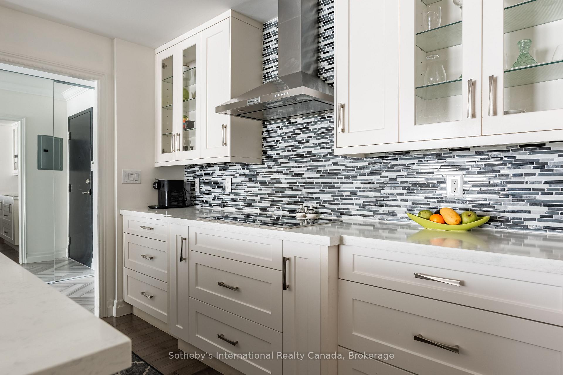 Photo 7 of Unit 105, 50 Old Mill Road, Oakville, Old Oakville — HOMEH