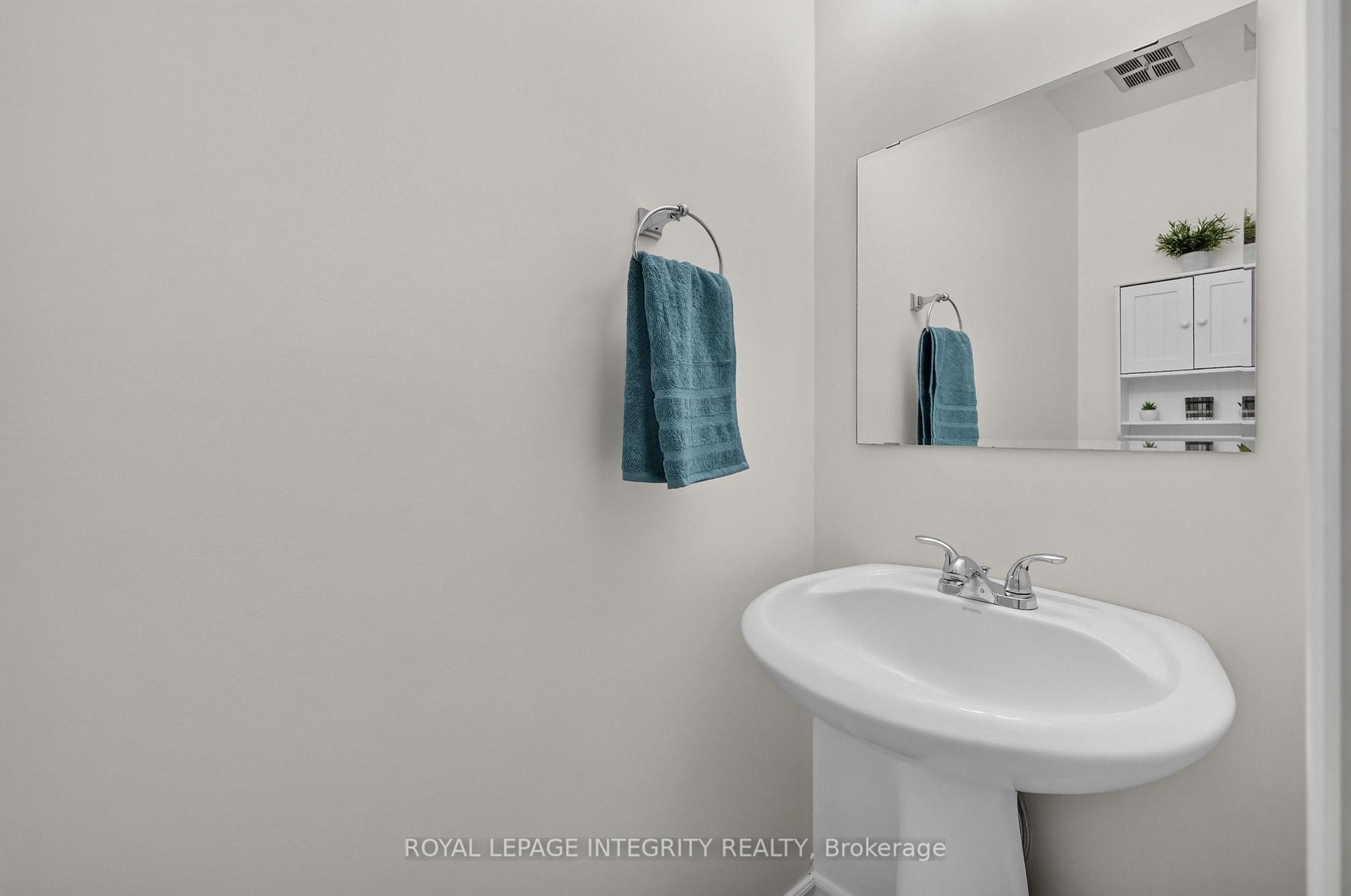 Photo 15 of 1352 Bakker Court, Ottawa, Convent Glen South — HOMEH