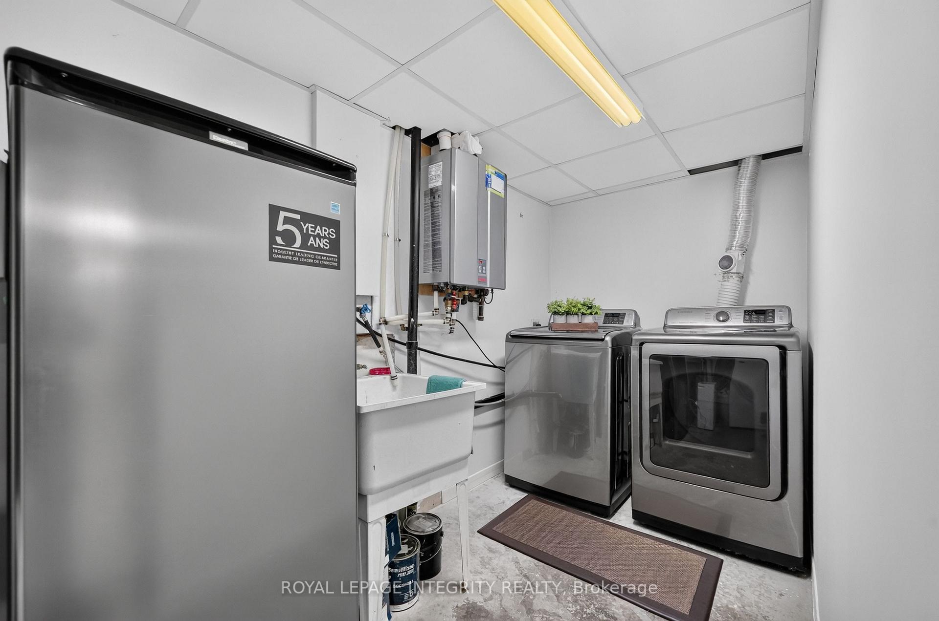 Photo 33 of 1352 Bakker Court, Ottawa, Convent Glen South — HOMEH