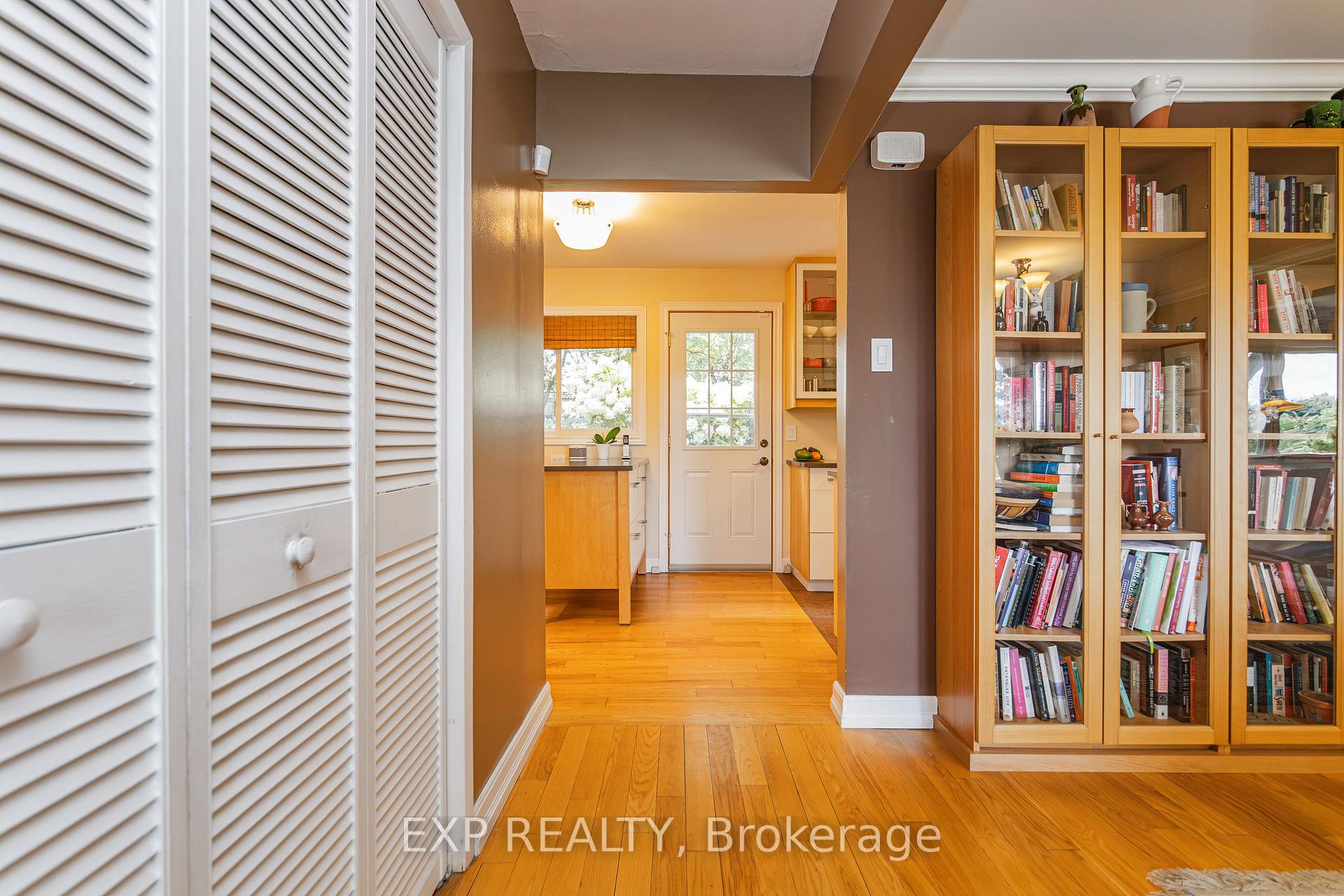 Photo 3 of 5434 Long Island Road, Ottawa, Manotick Long Island & Nicholls Island — HOMEH