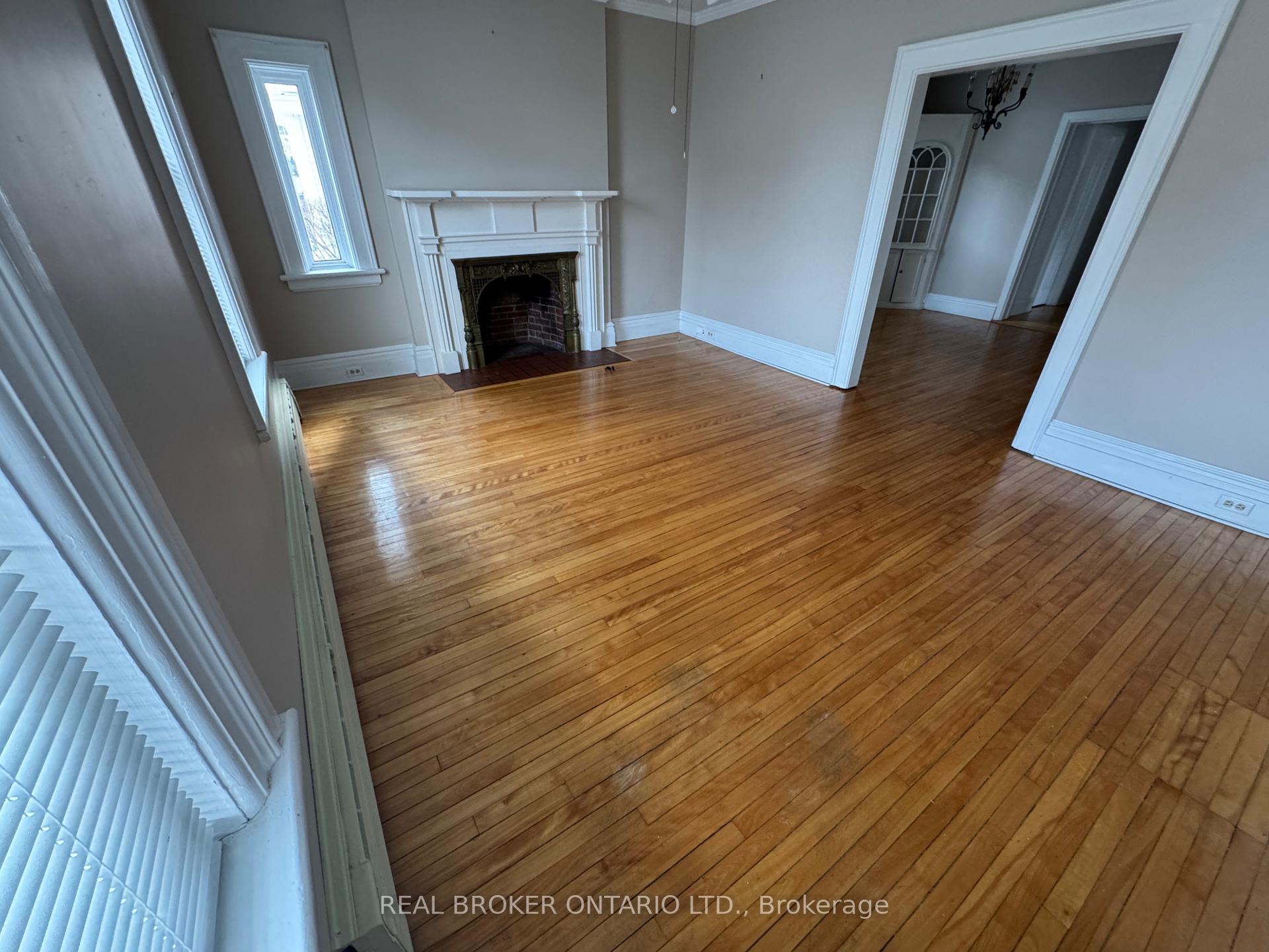 Photo 5 of Unit 2, 16 William Street, Brockville, Brockville — HOMEH