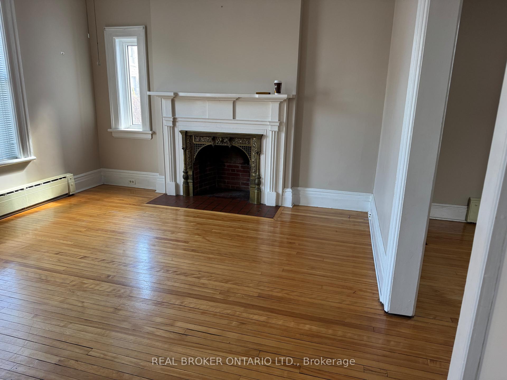 Photo 7 of Unit 2, 16 William Street, Brockville, Brockville — HOMEH