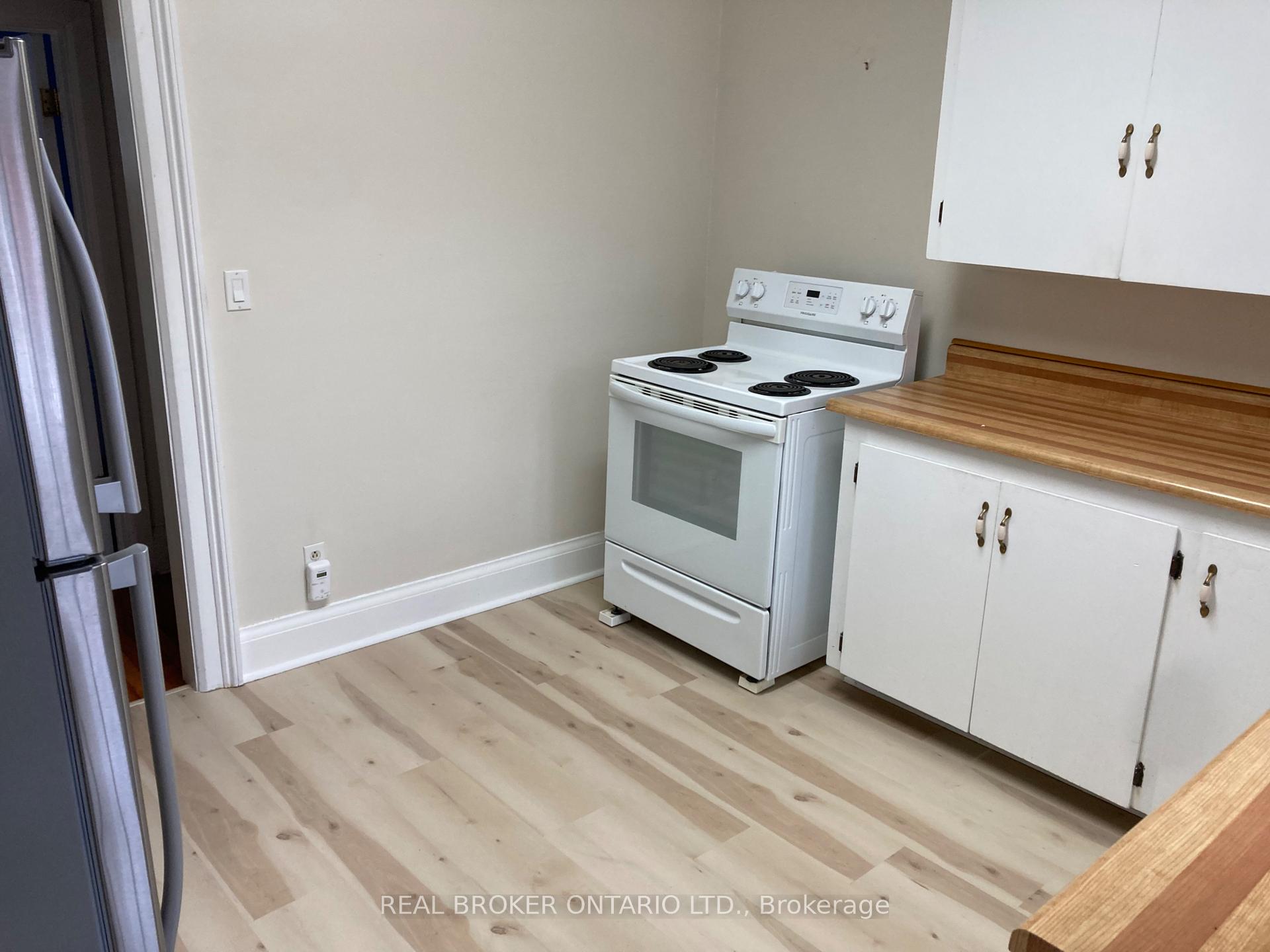 Photo 20 of Unit 2, 16 William Street, Brockville, Brockville — HOMEH
