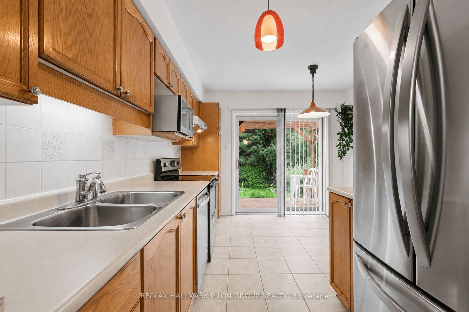 Photo 7 of 48 Jackman Terrace, Ottawa, Kanata - Katimavik — HOMEH