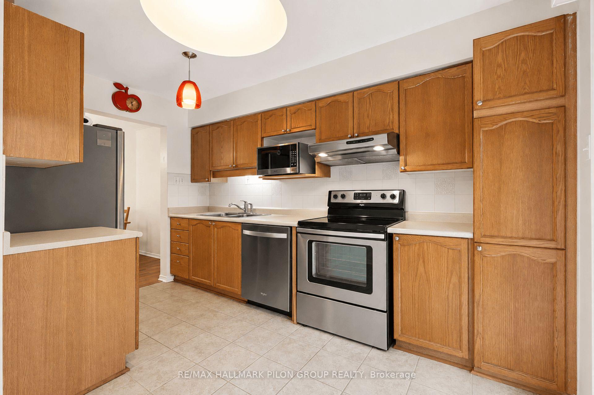 Photo 8 of 48 Jackman Terrace, Ottawa, Kanata - Katimavik — HOMEH