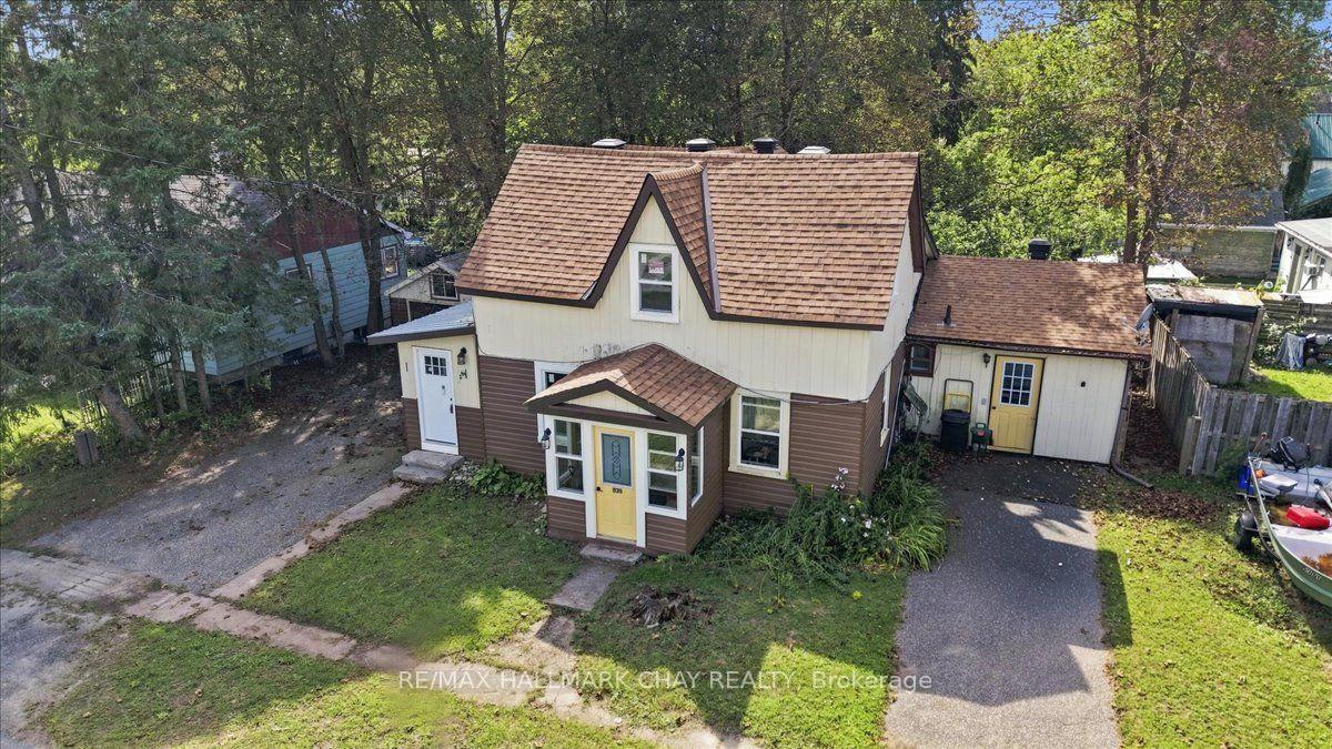 Photo 2 of 635 First Street S, Gravenhurst, Muskoka (S) — HOMEH