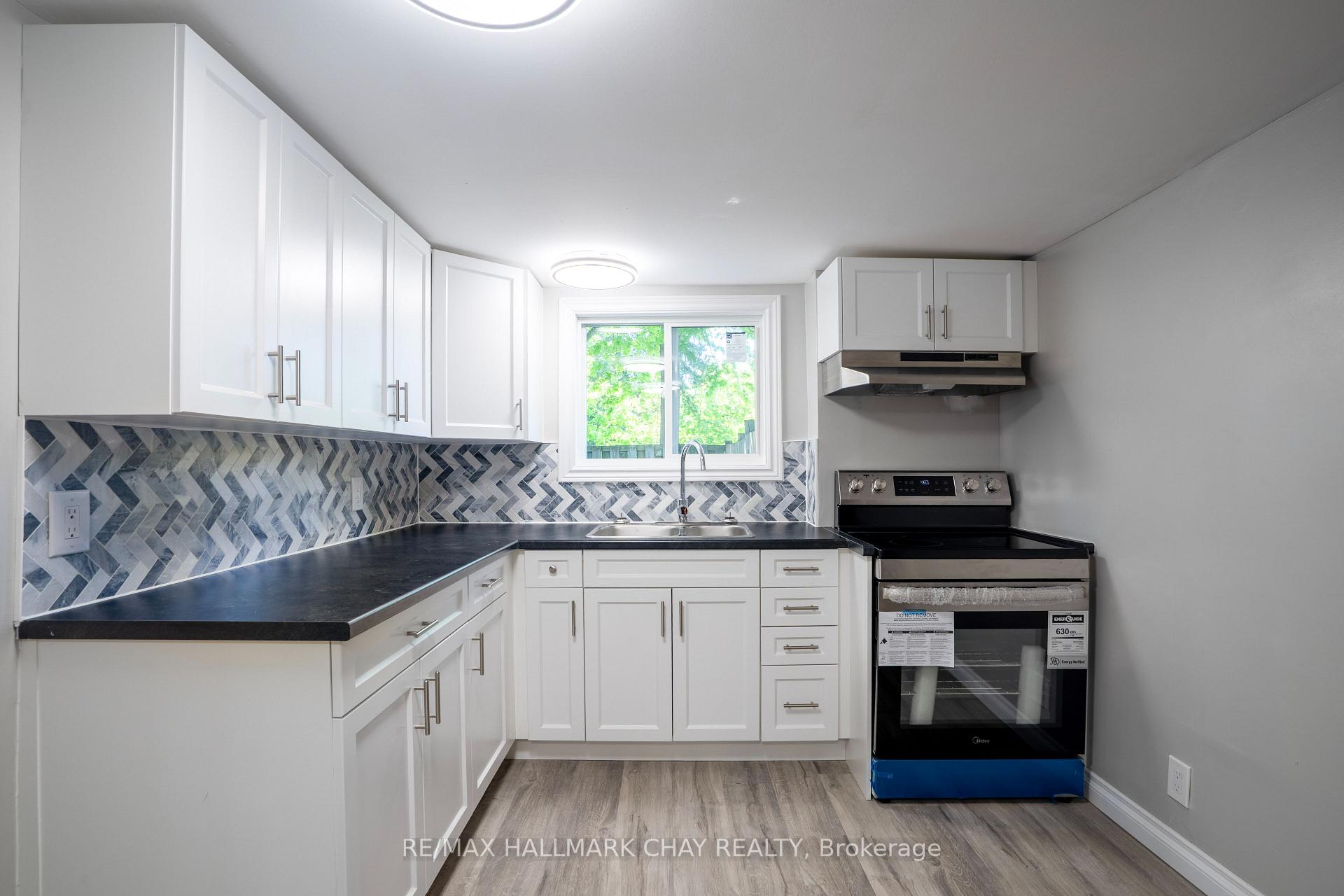 Photo 12 of 635 First Street S, Gravenhurst, Muskoka (S) — HOMEH