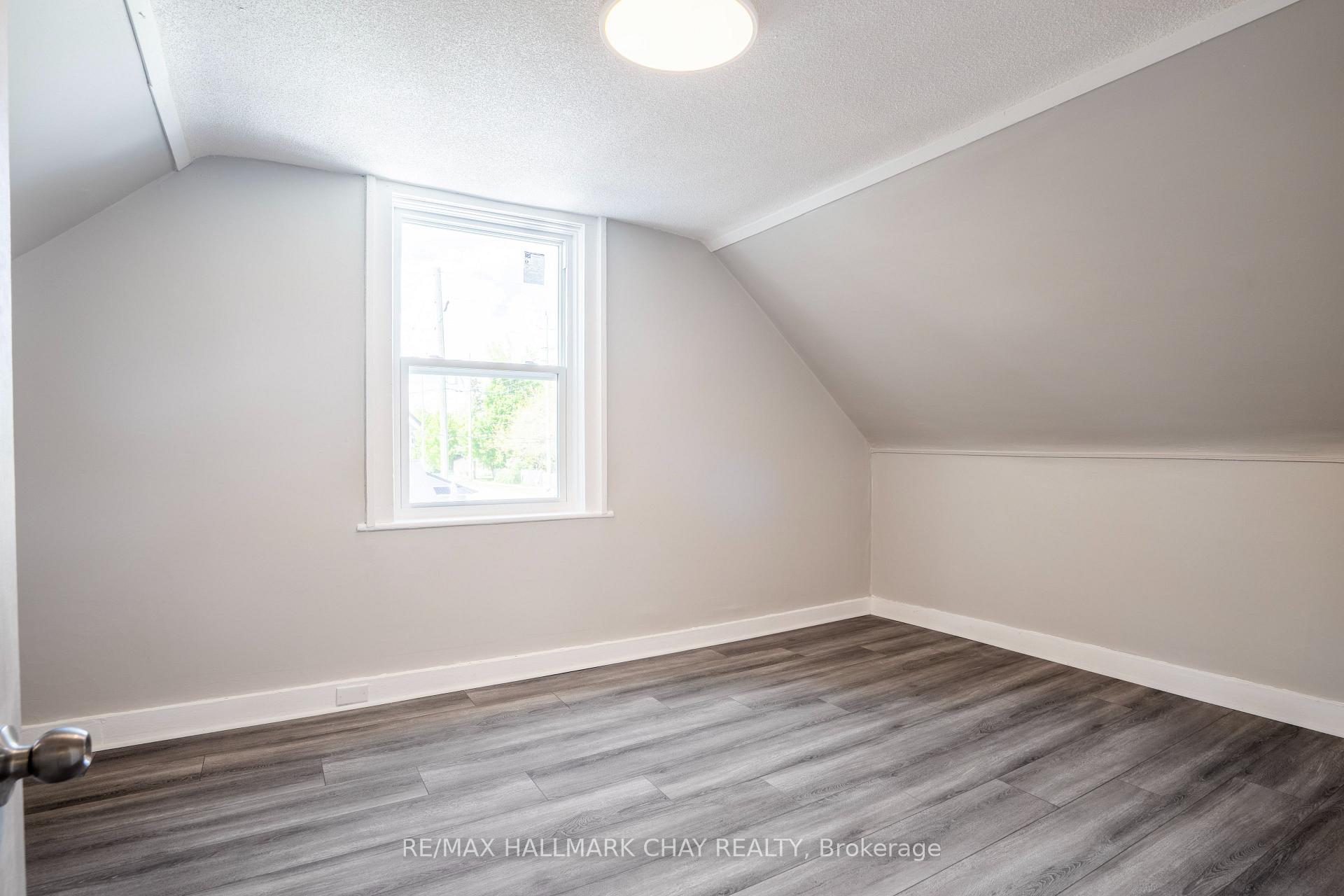 Photo 18 of 635 First Street S, Gravenhurst, Muskoka (S) — HOMEH