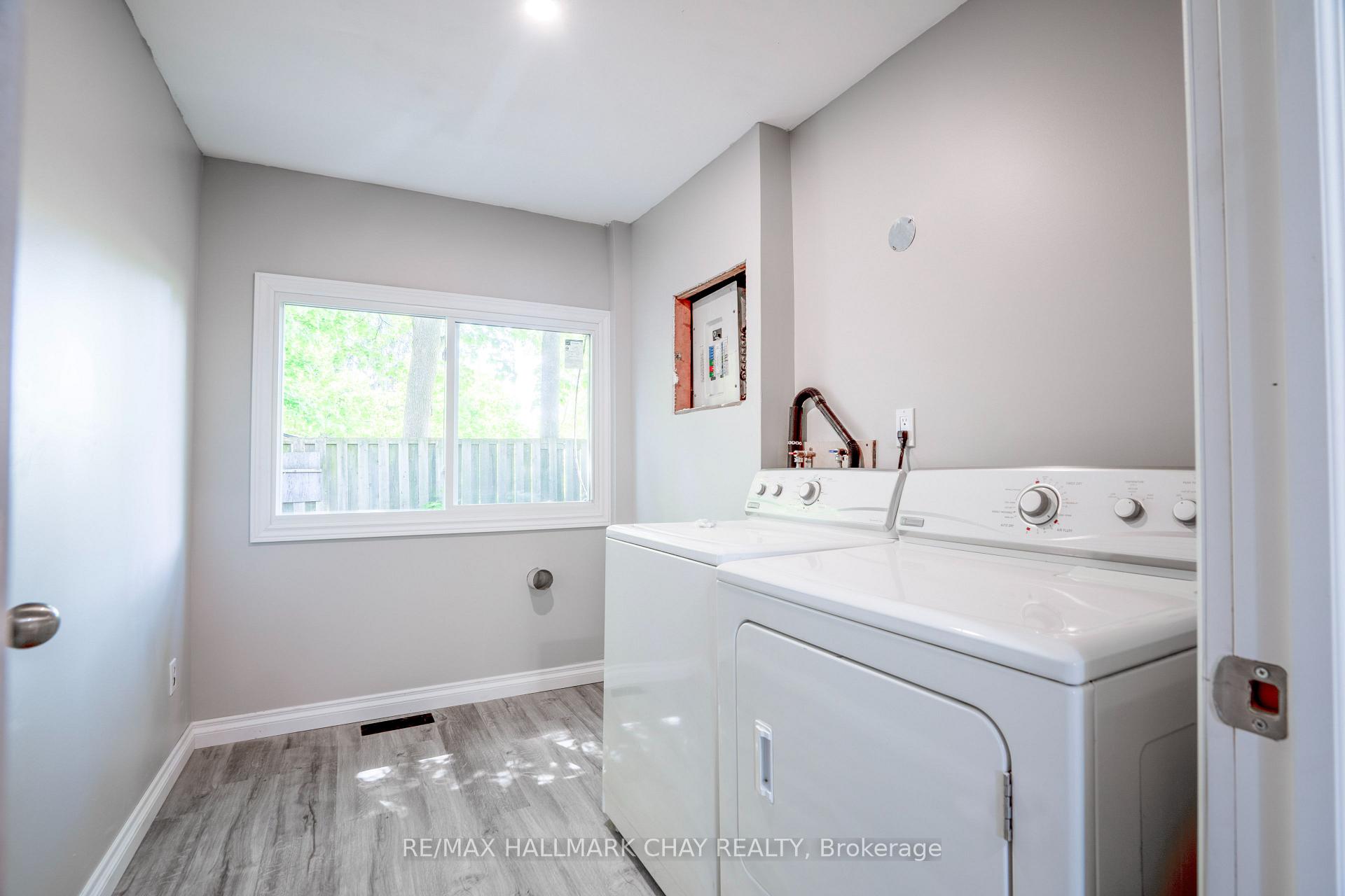 Photo 25 of 635 First Street S, Gravenhurst, Muskoka (S) — HOMEH