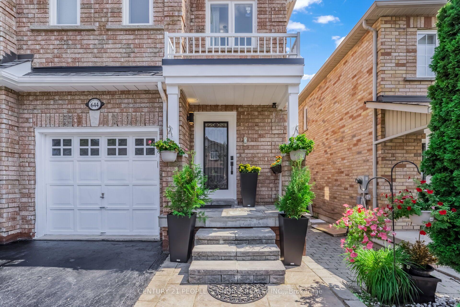 Photo 2 of 644 Madame Street, Mississauga, Meadowvale Village — HOMEH