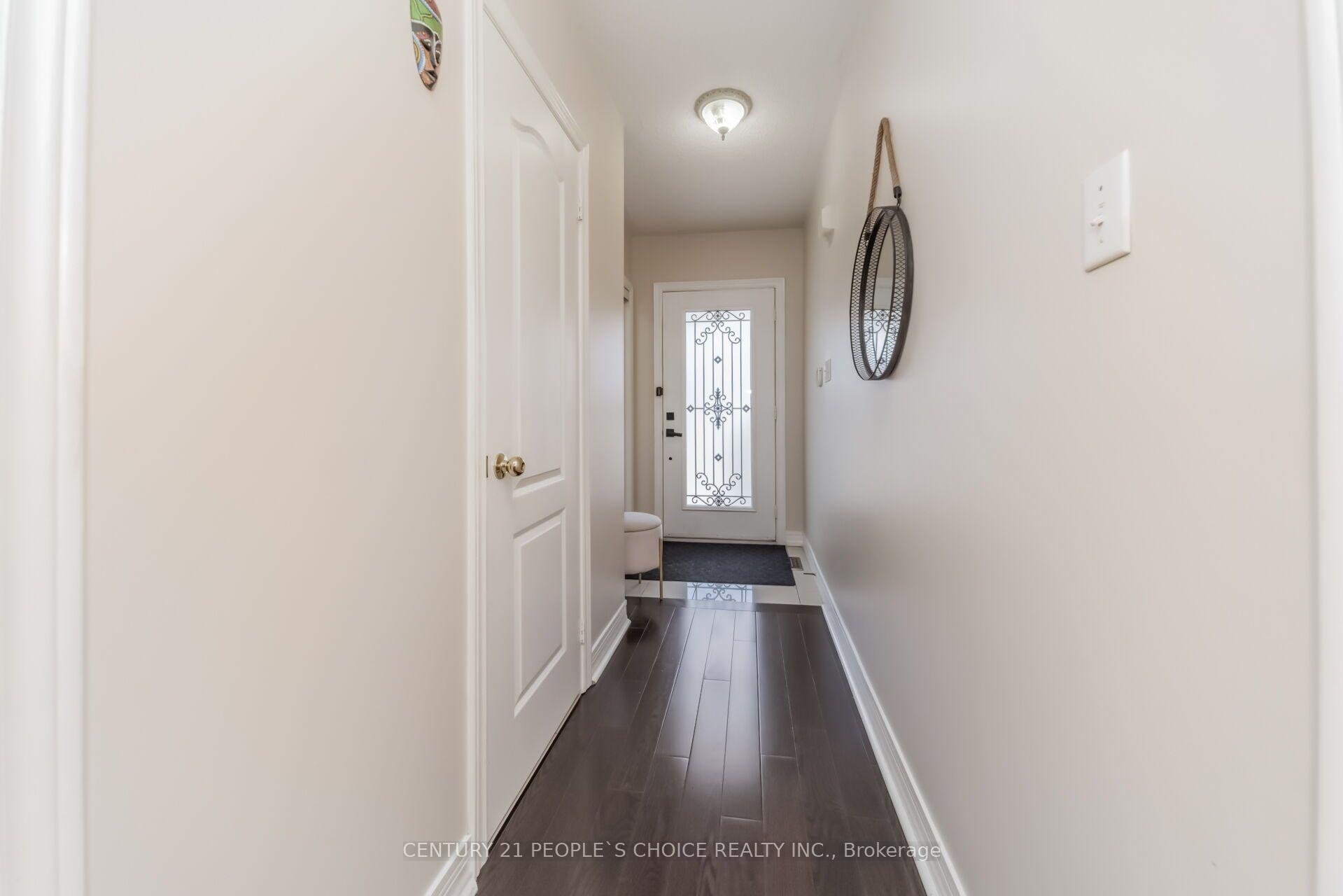 Photo 6 of 644 Madame Street, Mississauga, Meadowvale Village — HOMEH