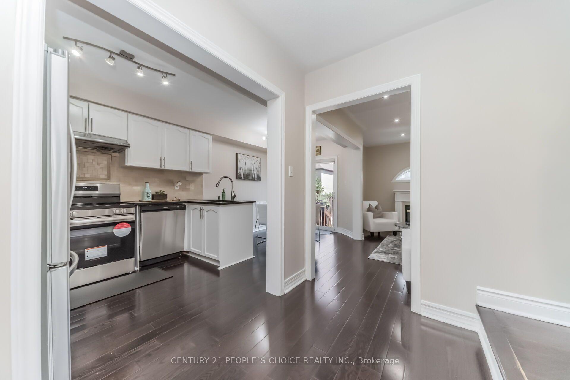 Photo 7 of 644 Madame Street, Mississauga, Meadowvale Village — HOMEH