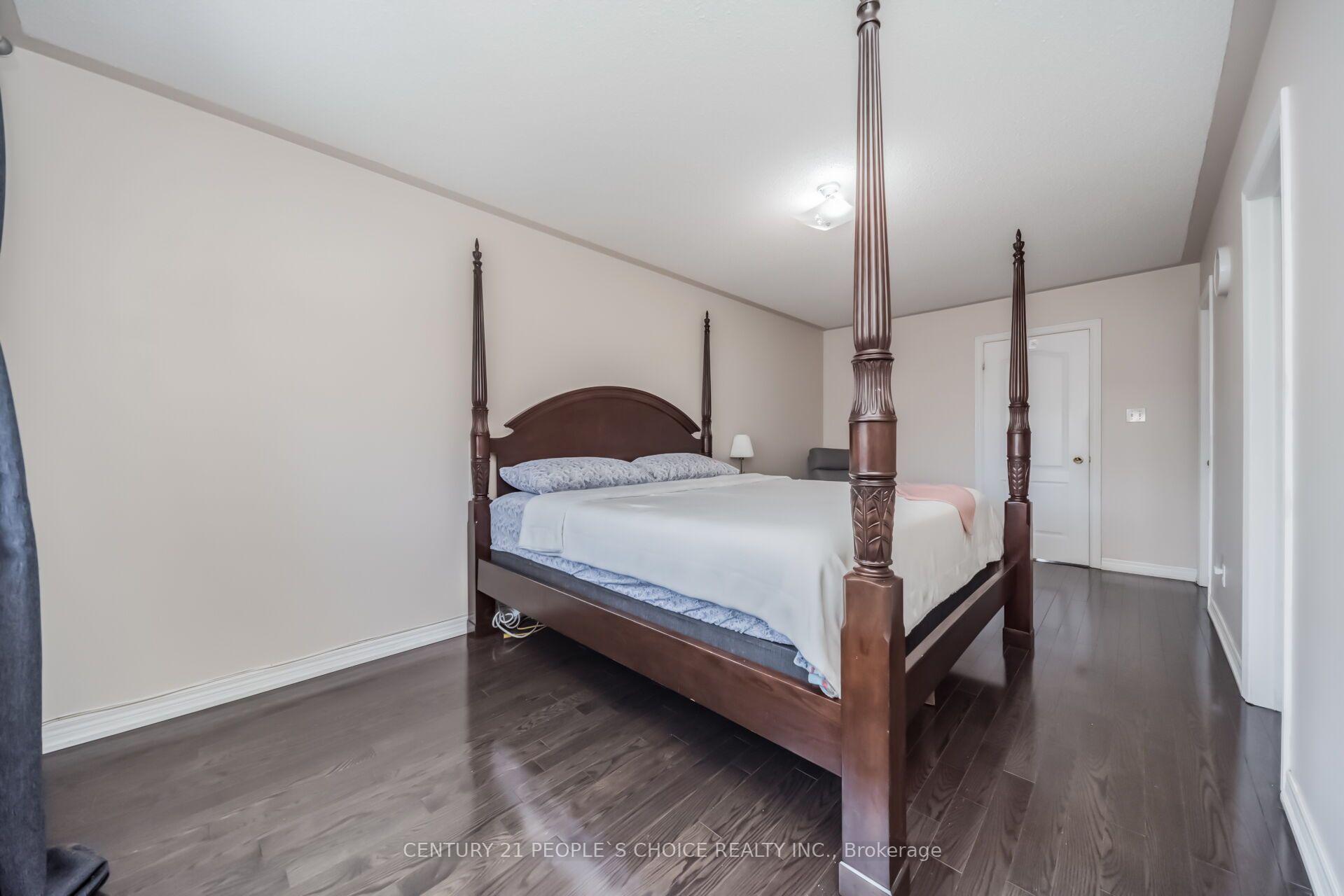 Photo 23 of 644 Madame Street, Mississauga, Meadowvale Village — HOMEH