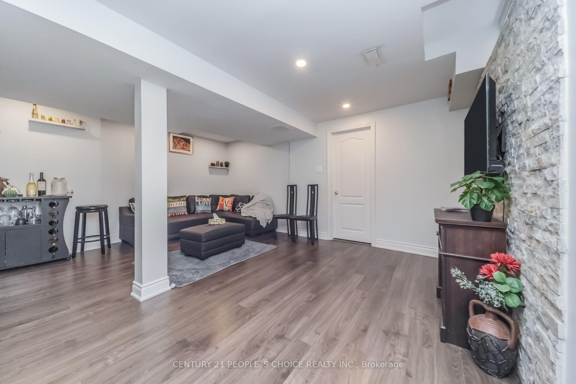 Photo 33 of 644 Madame Street, Mississauga, Meadowvale Village — HOMEH