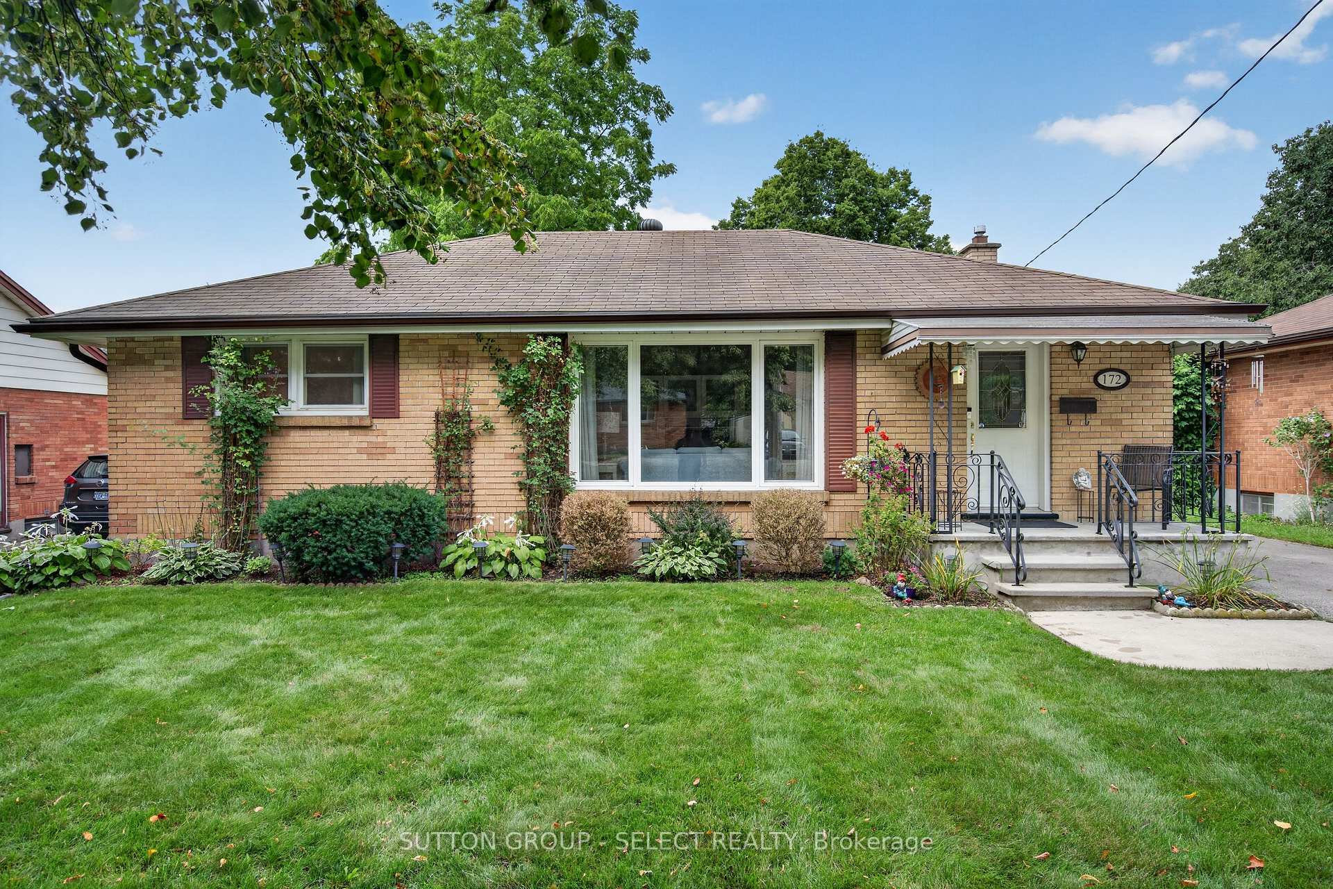 Photo 5 of 172 Fairhaven Circle, London, East O — HOMEH
