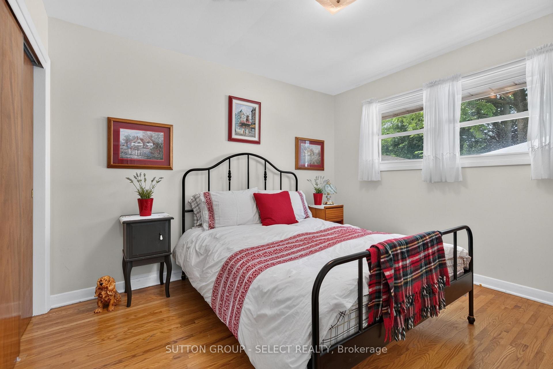 Photo 19 of 172 Fairhaven Circle, London, East O — HOMEH