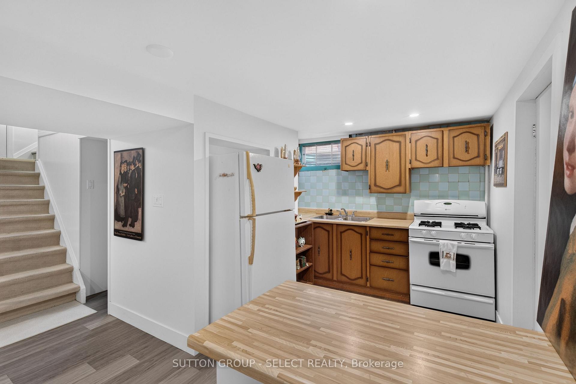Photo 31 of 172 Fairhaven Circle, London, East O — HOMEH