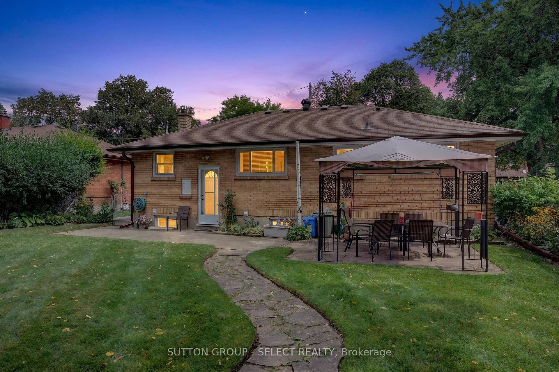 Photo 48 of 172 Fairhaven Circle, London, East O — HOMEH