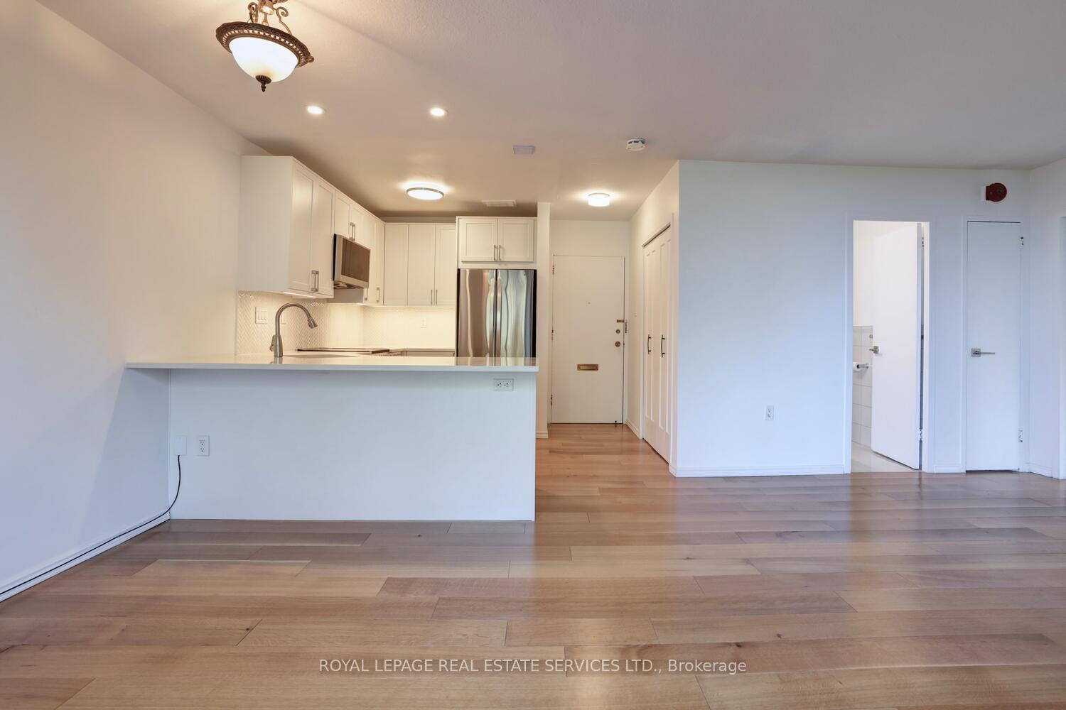 Photo 16 of Unit 104, 41 Lake Shore Drive, Etobicoke, New Toronto — HOMEH