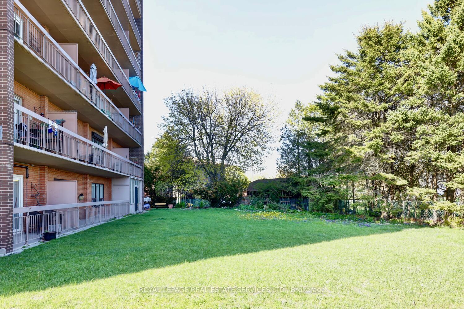 Photo 30 of Unit 104, 41 Lake Shore Drive, Etobicoke, New Toronto — HOMEH