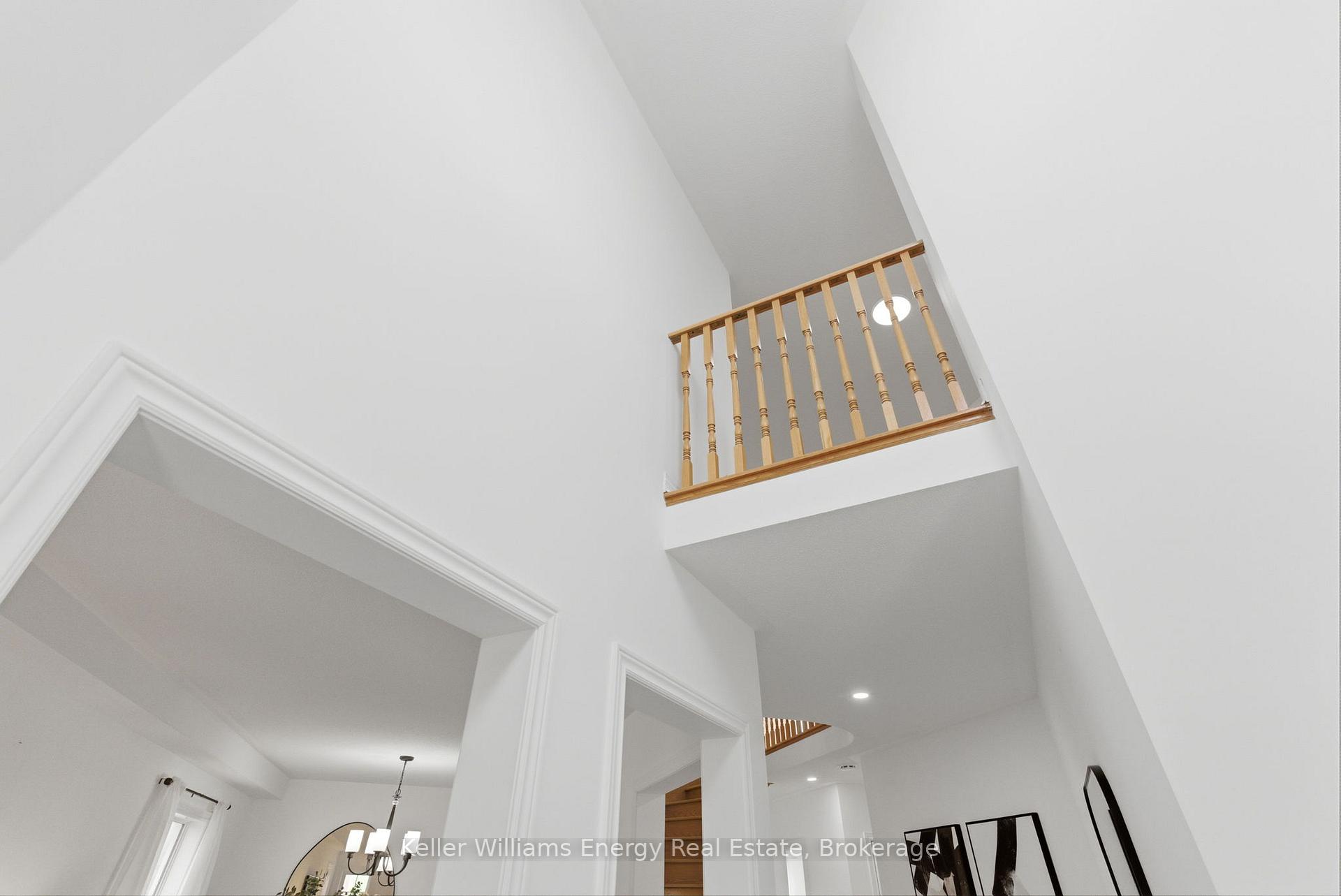 Photo 5 of 338 Dowson Loop, Newmarket, Woodland Hill — HOMEH
