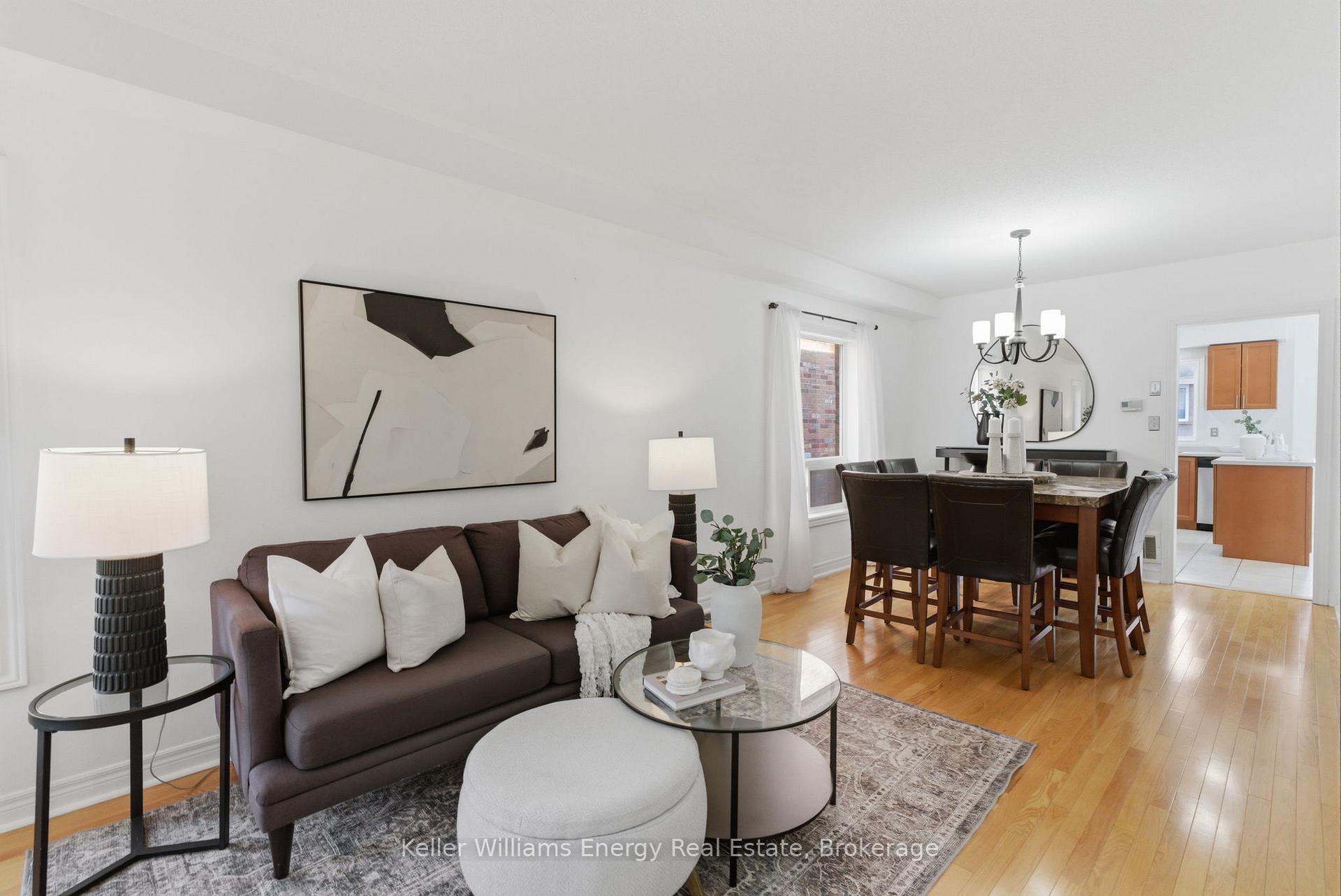 Photo 8 of 338 Dowson Loop, Newmarket, Woodland Hill — HOMEH