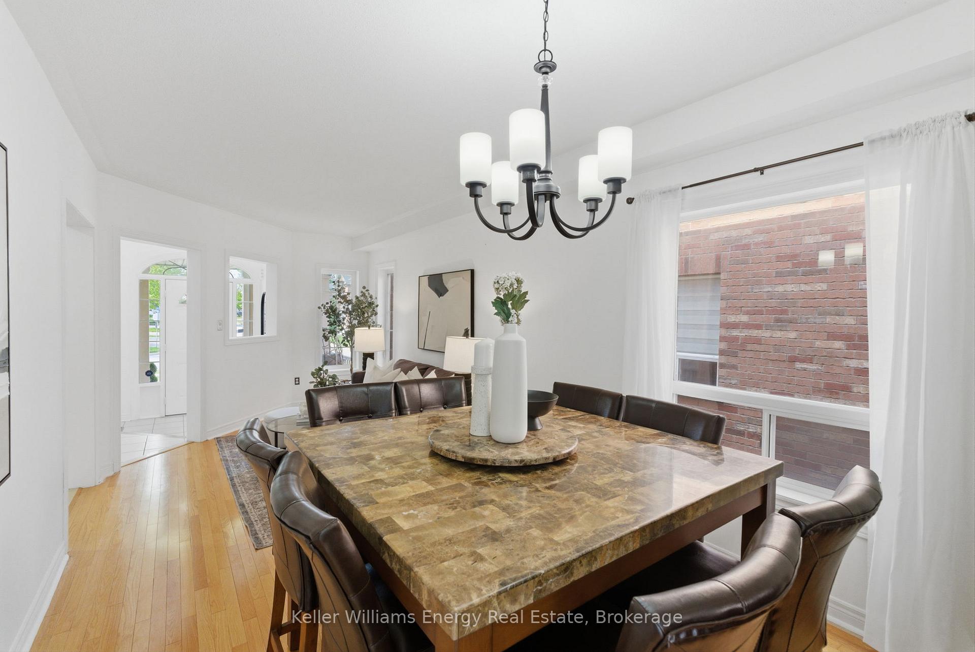 Photo 9 of 338 Dowson Loop, Newmarket, Woodland Hill — HOMEH