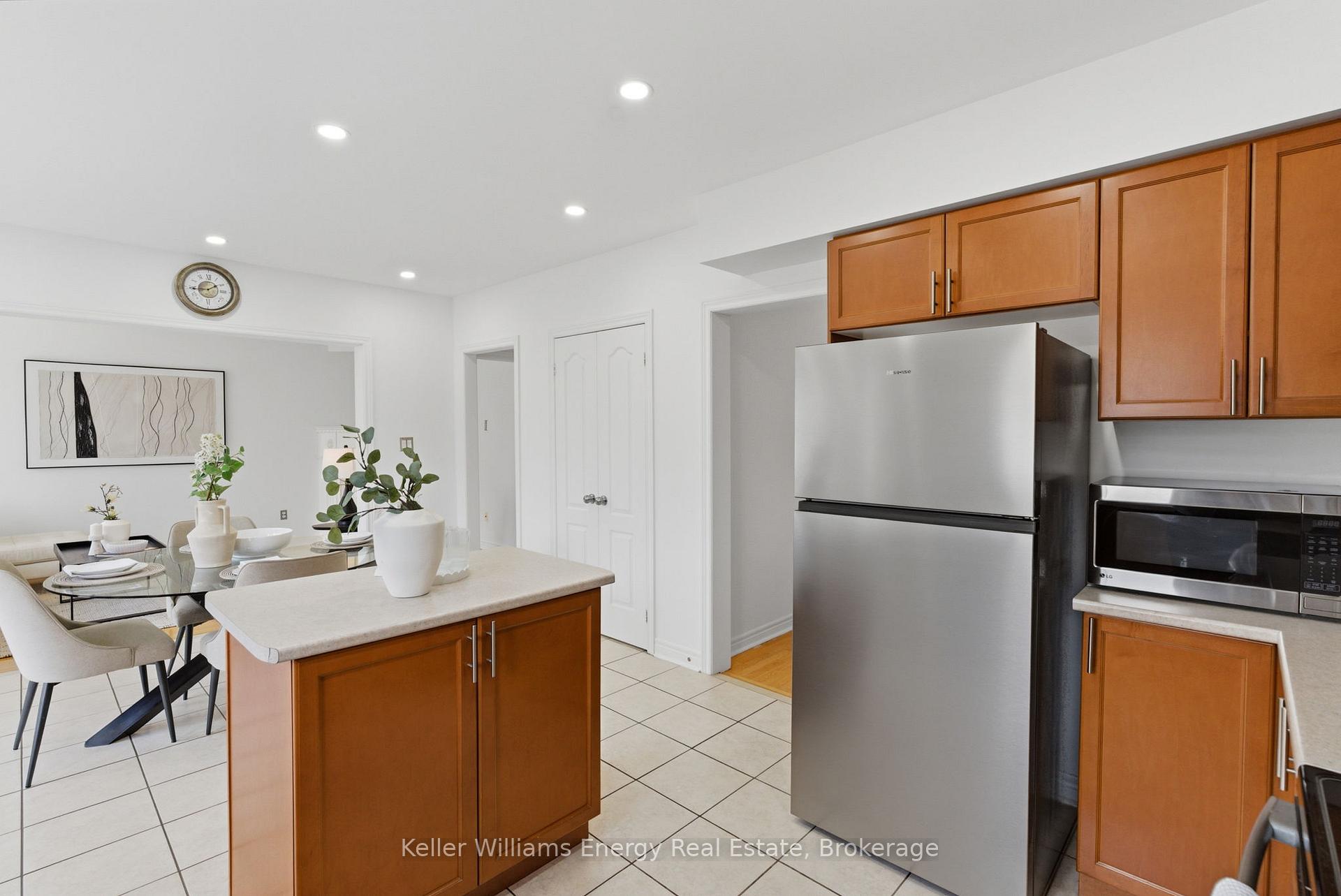 Photo 13 of 338 Dowson Loop, Newmarket, Woodland Hill — HOMEH