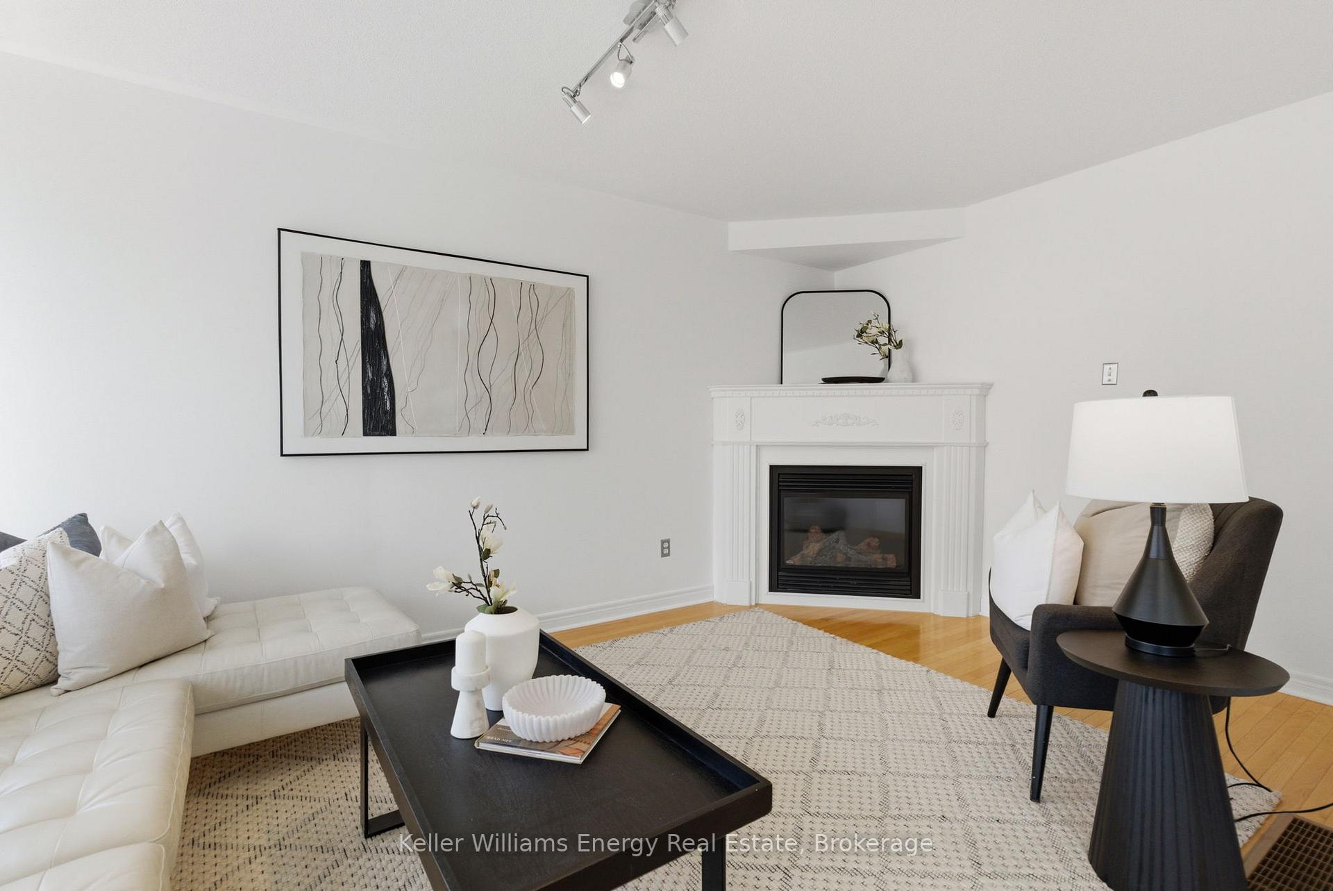 Photo 17 of 338 Dowson Loop, Newmarket, Woodland Hill — HOMEH