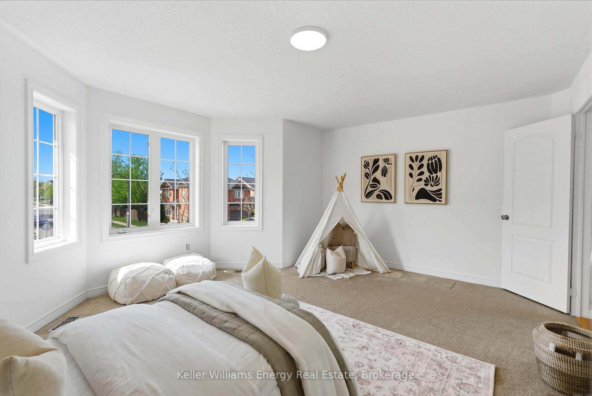 Photo 34 of 338 Dowson Loop, Newmarket, Woodland Hill — HOMEH