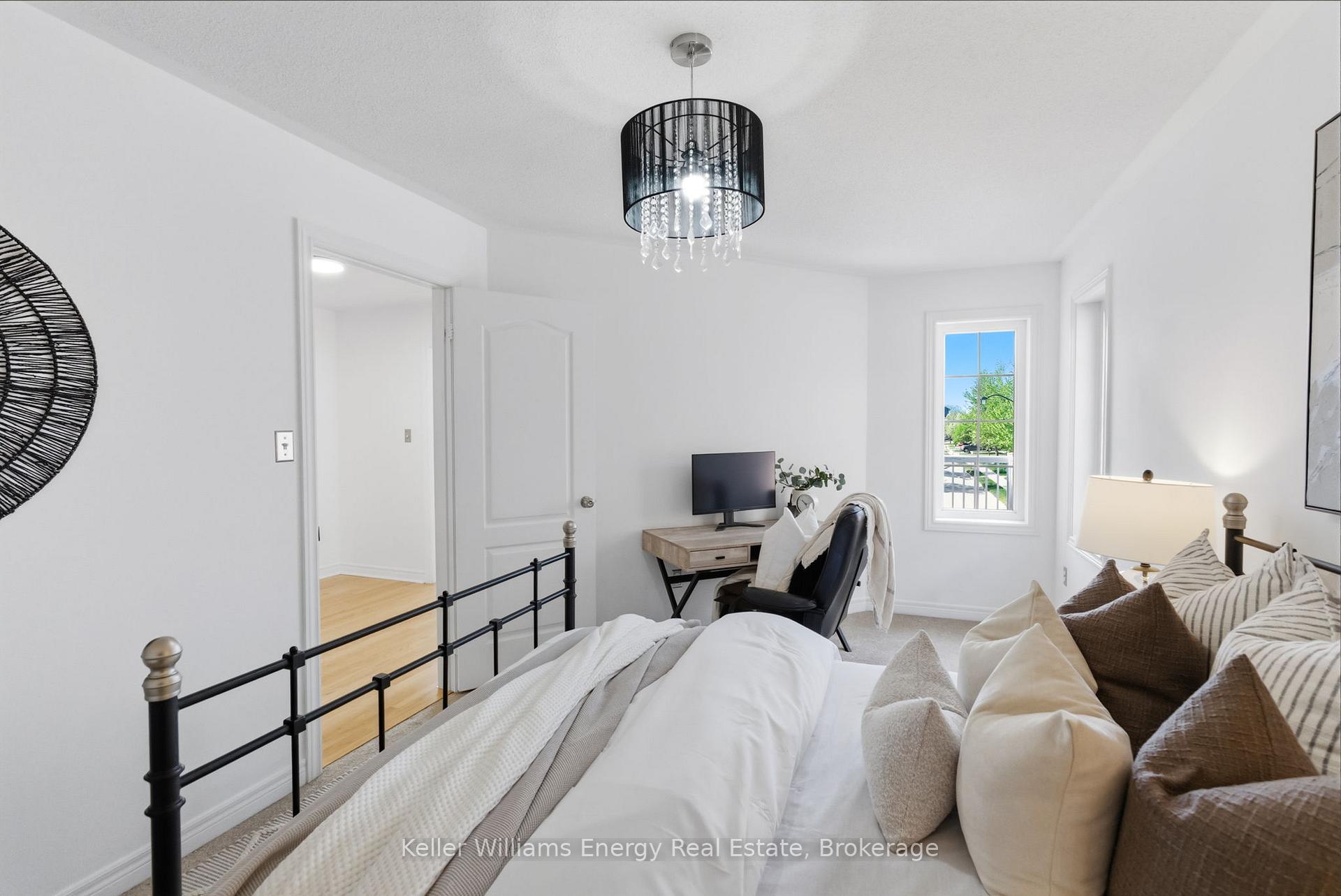 Photo 36 of 338 Dowson Loop, Newmarket, Woodland Hill — HOMEH