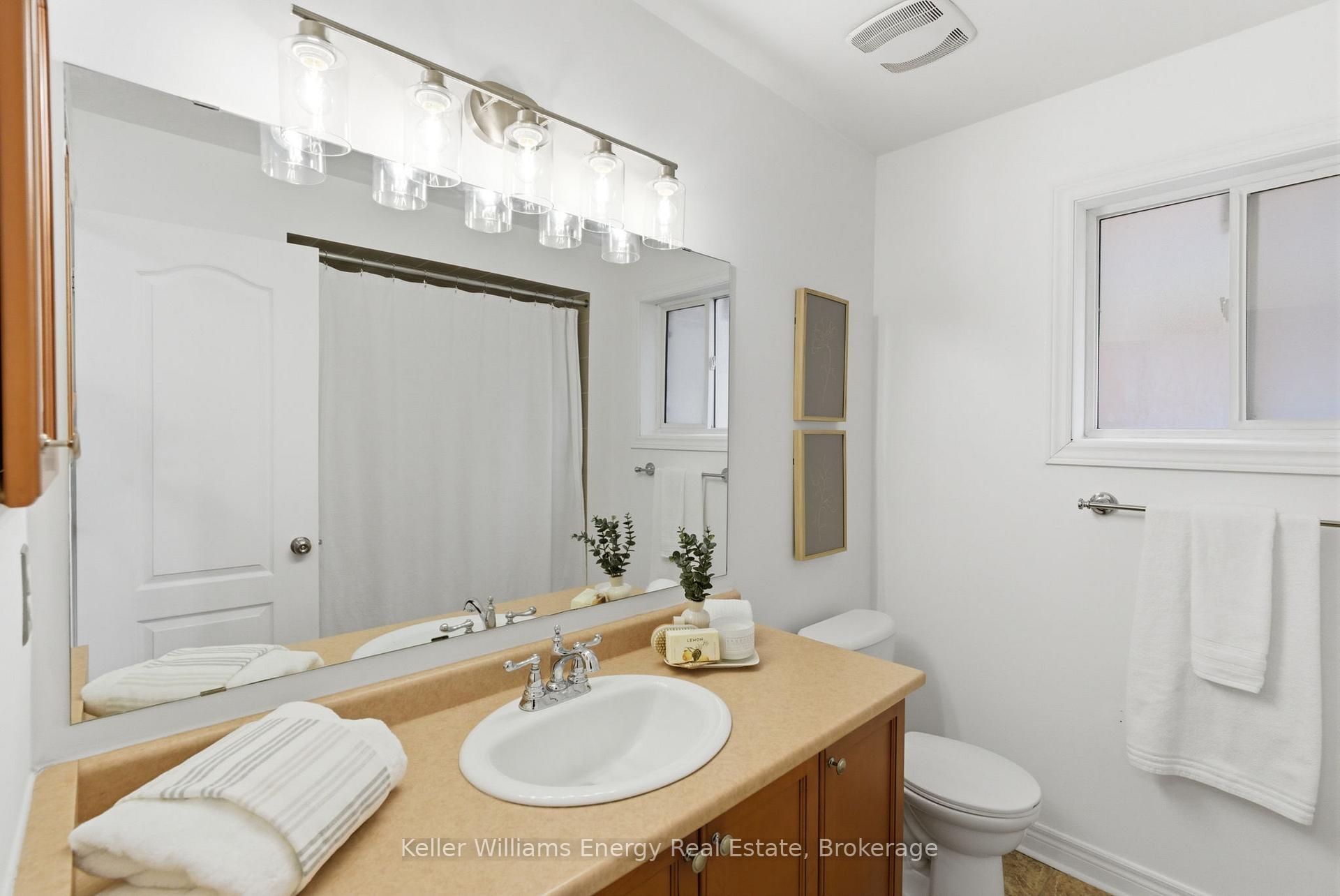 Photo 38 of 338 Dowson Loop, Newmarket, Woodland Hill — HOMEH
