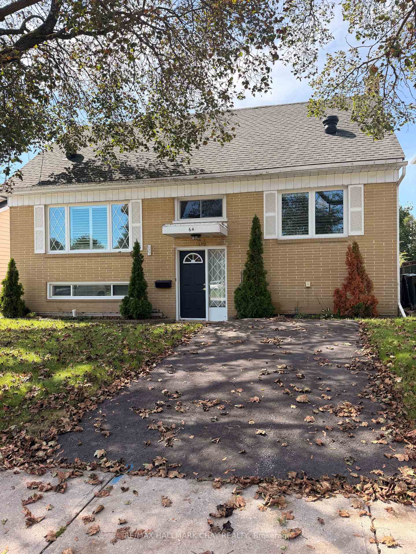 Photo 1 of Unit 2, 64 Newton Street, Barrie, Wellington — HOMEH