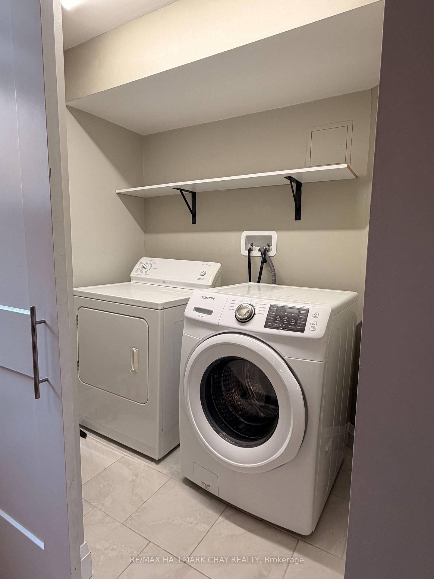 Photo 11 of Unit 2, 64 Newton Street, Barrie, Wellington — HOMEH